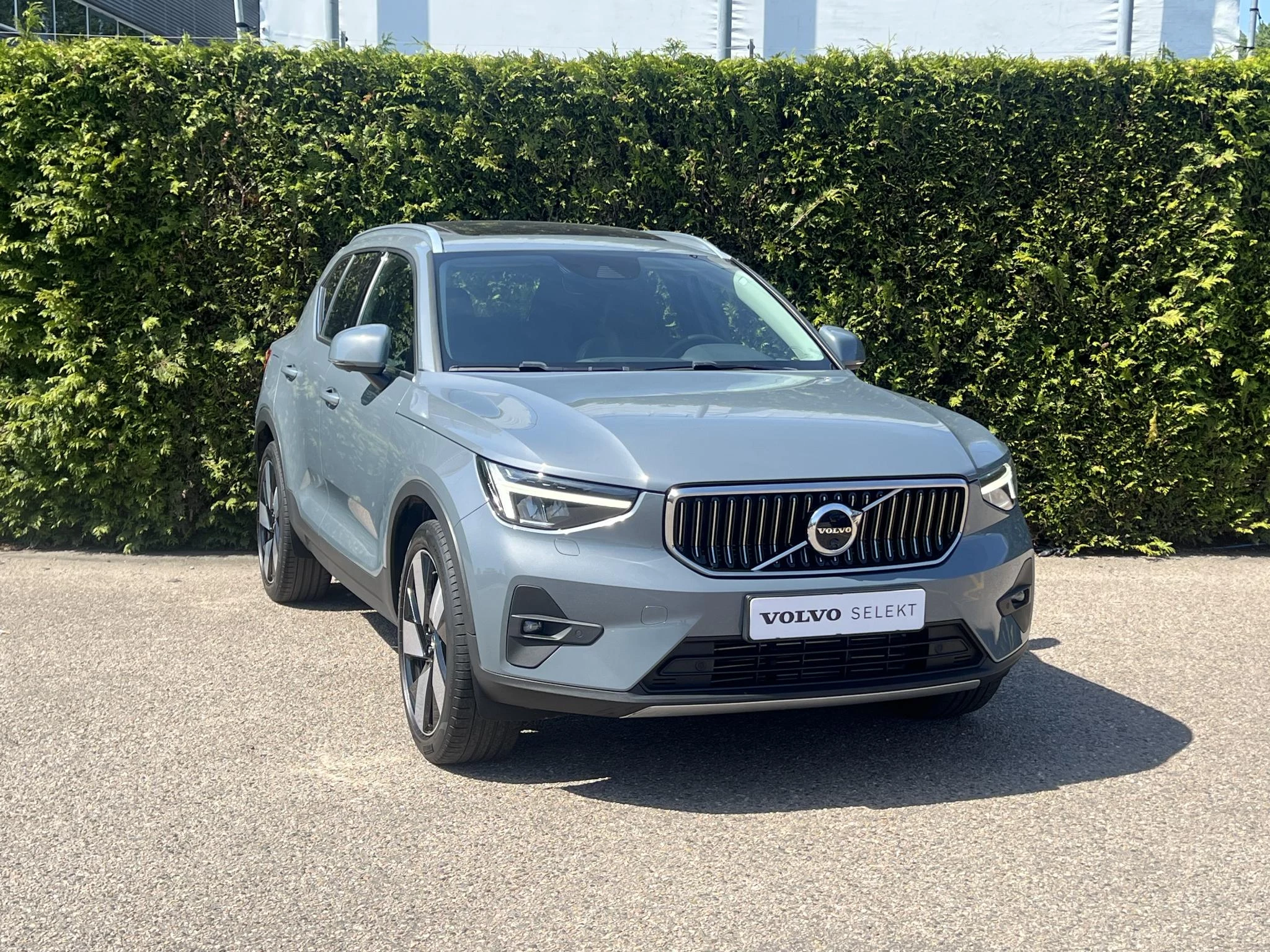 Volvo-XC40-image-1