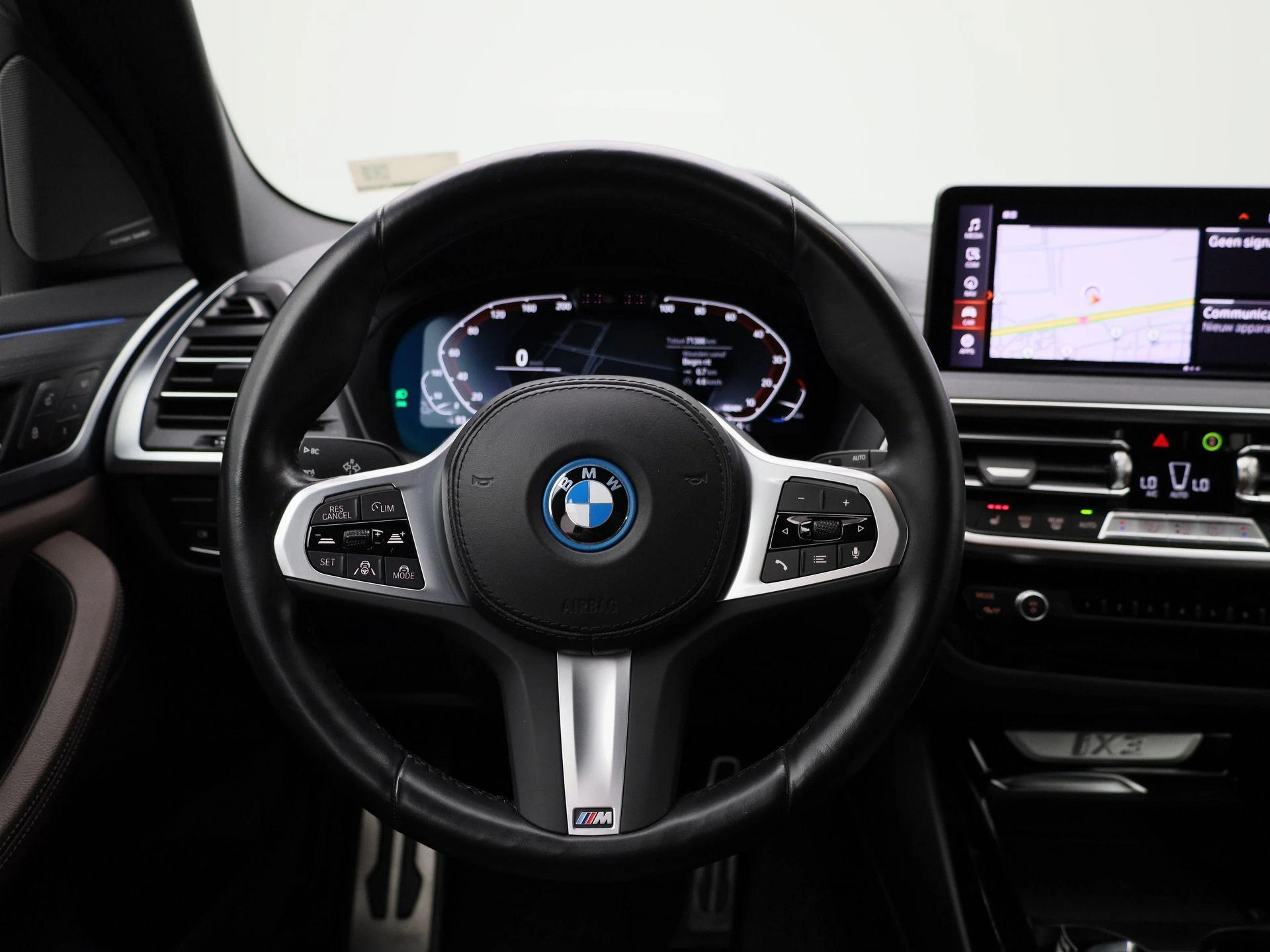 BMW-iX3-image-6