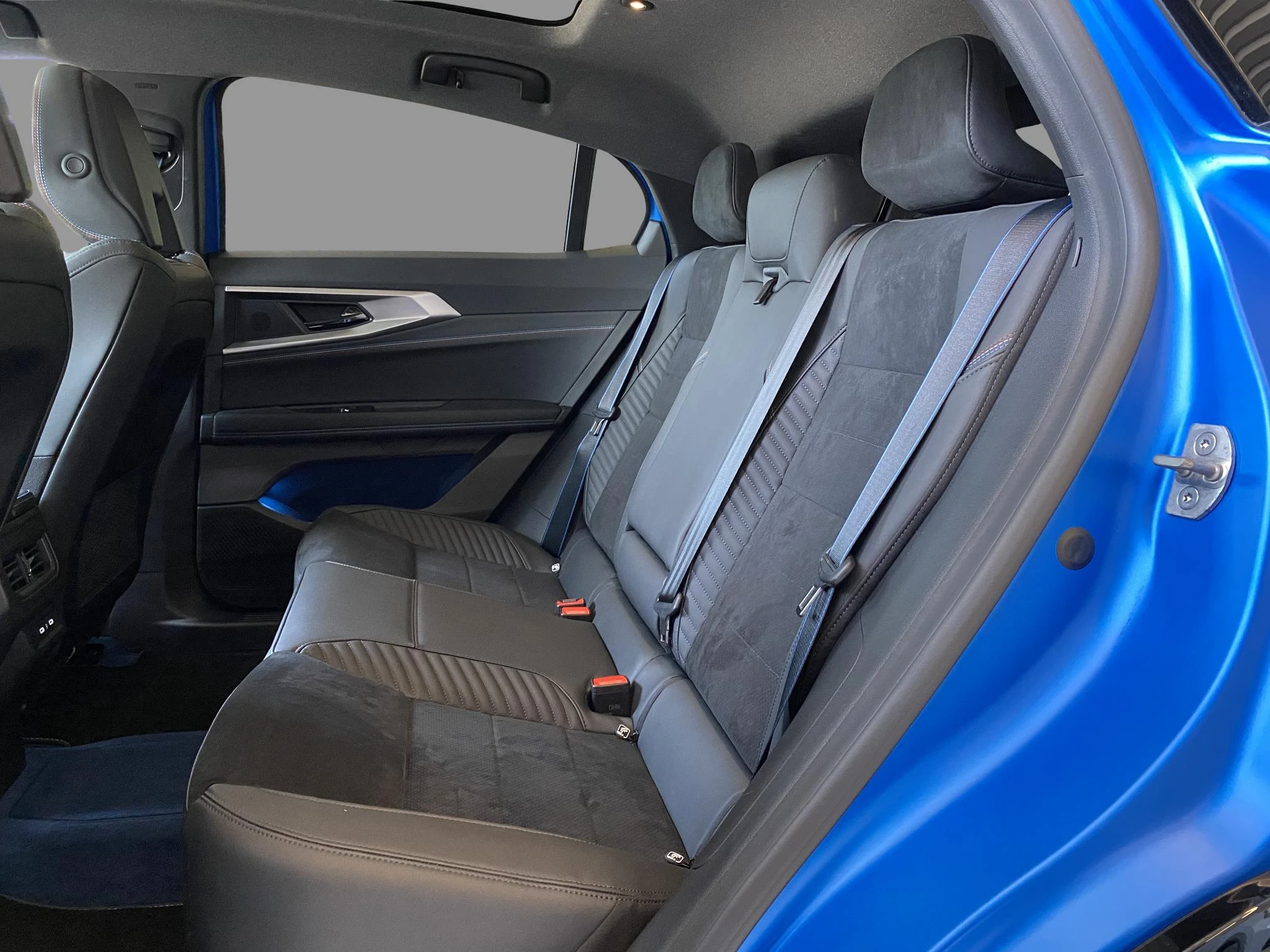 Renault Rafale Atelier Alpine E-Tech plug-in hybrid 300