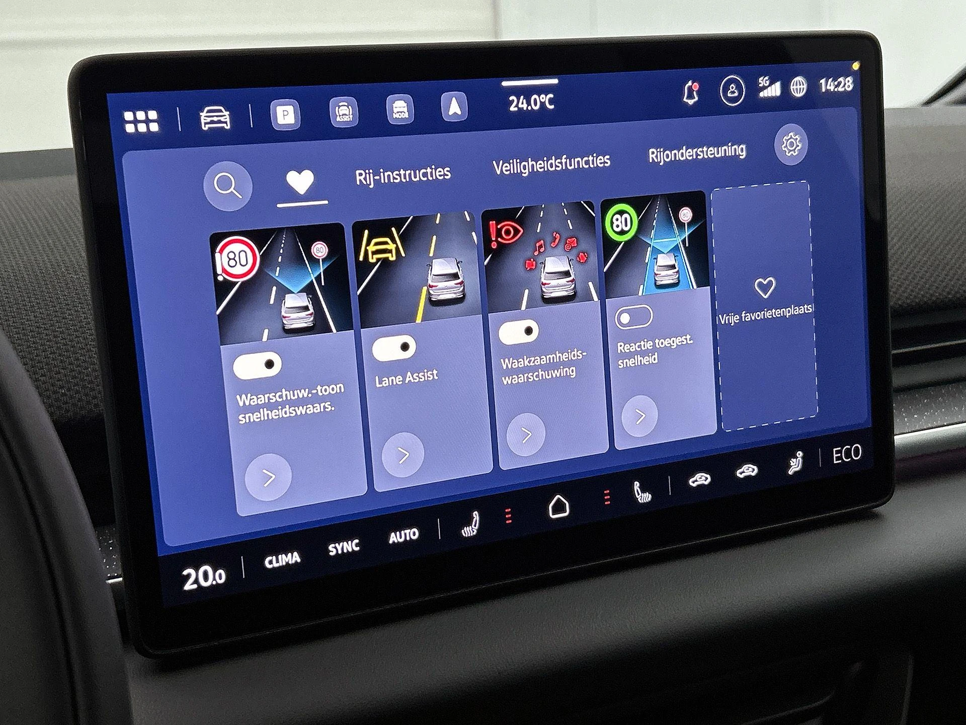 Volkswagen-ID.3 Neo-image-9