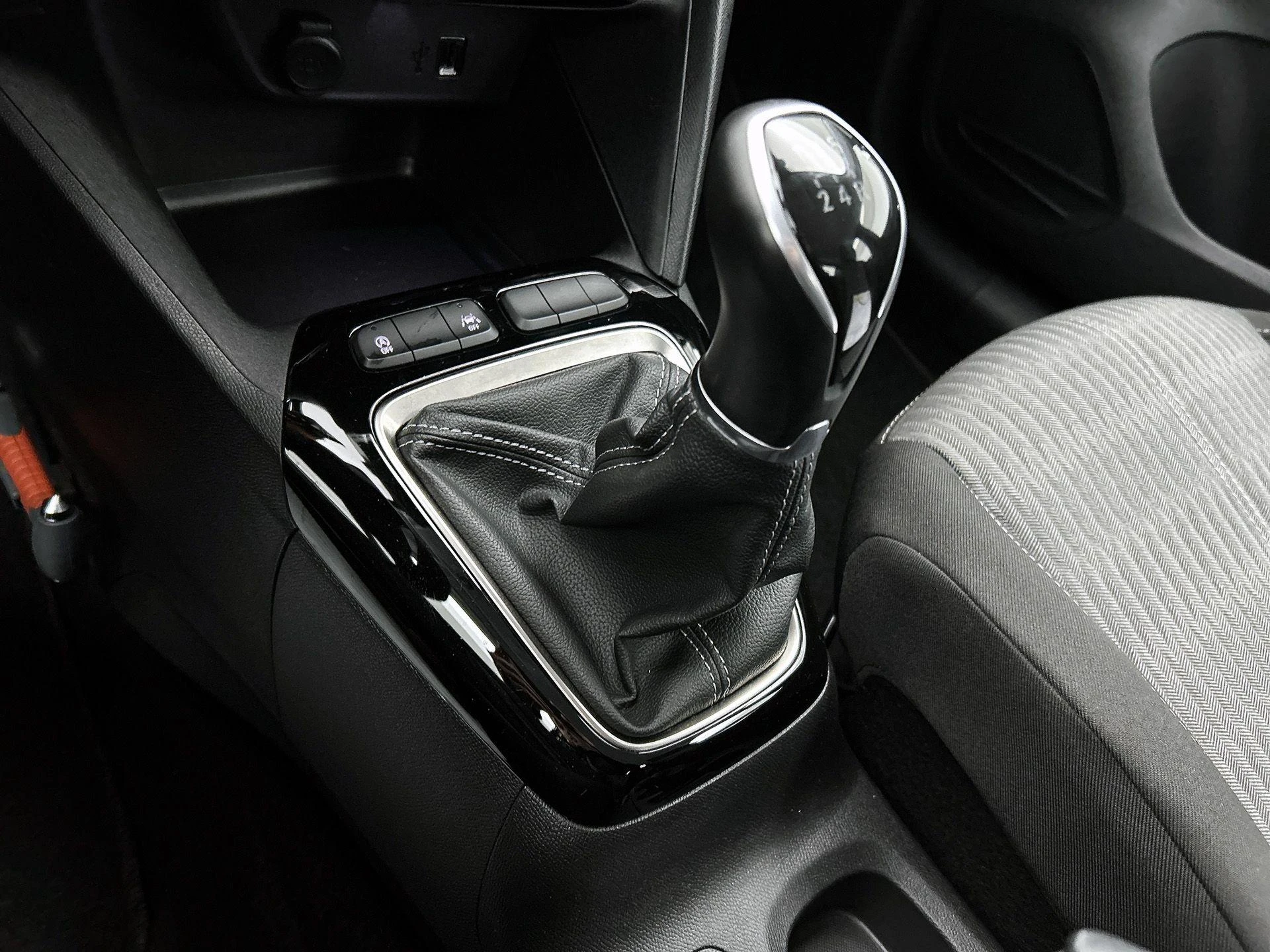 Opel-Corsa-image-11