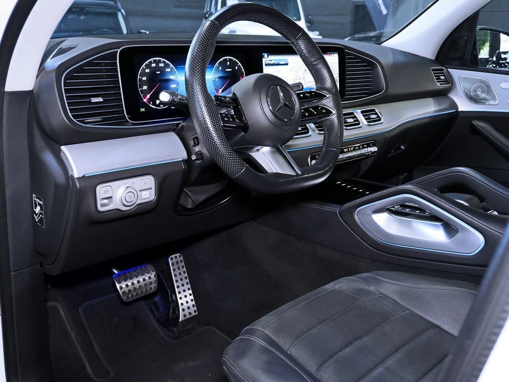 Mercedes-Benz-GLE 300 d-image-8