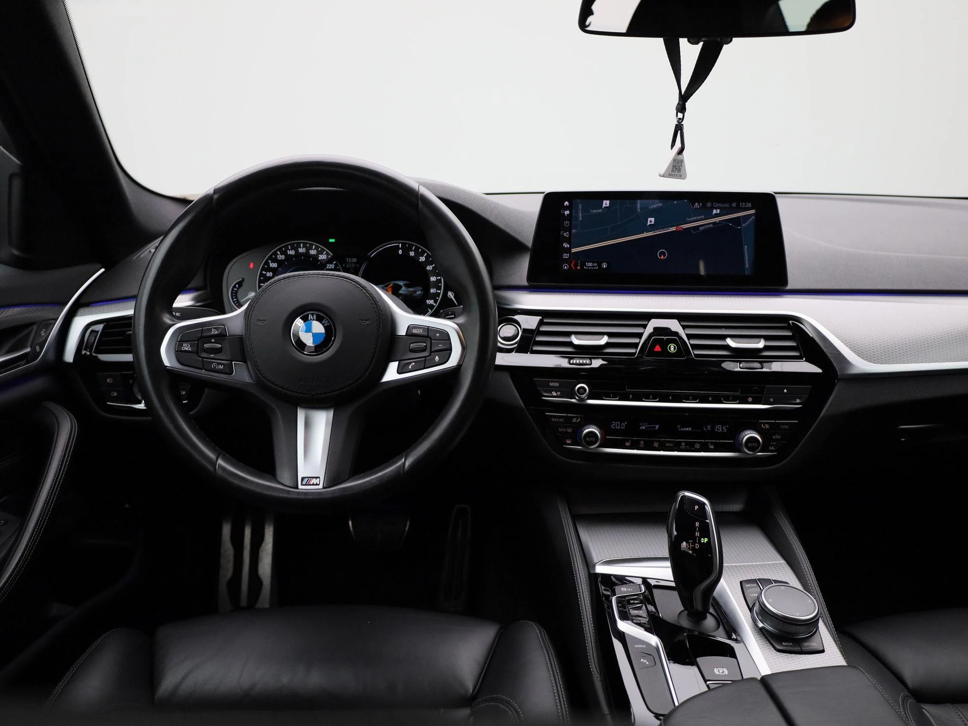 BMW-5 Serie-image-6