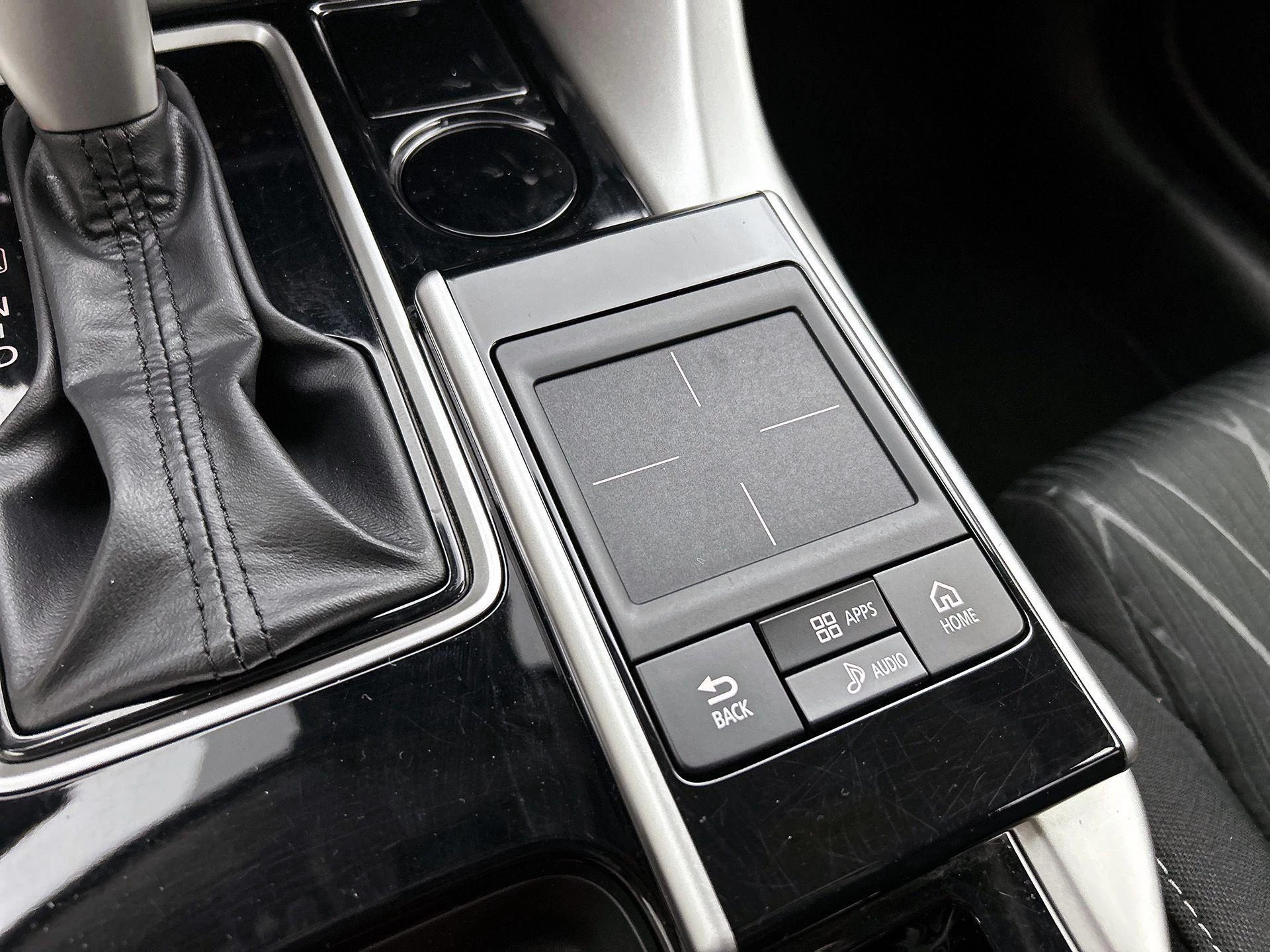 Mitsubishi-Eclipse Cross-image-8