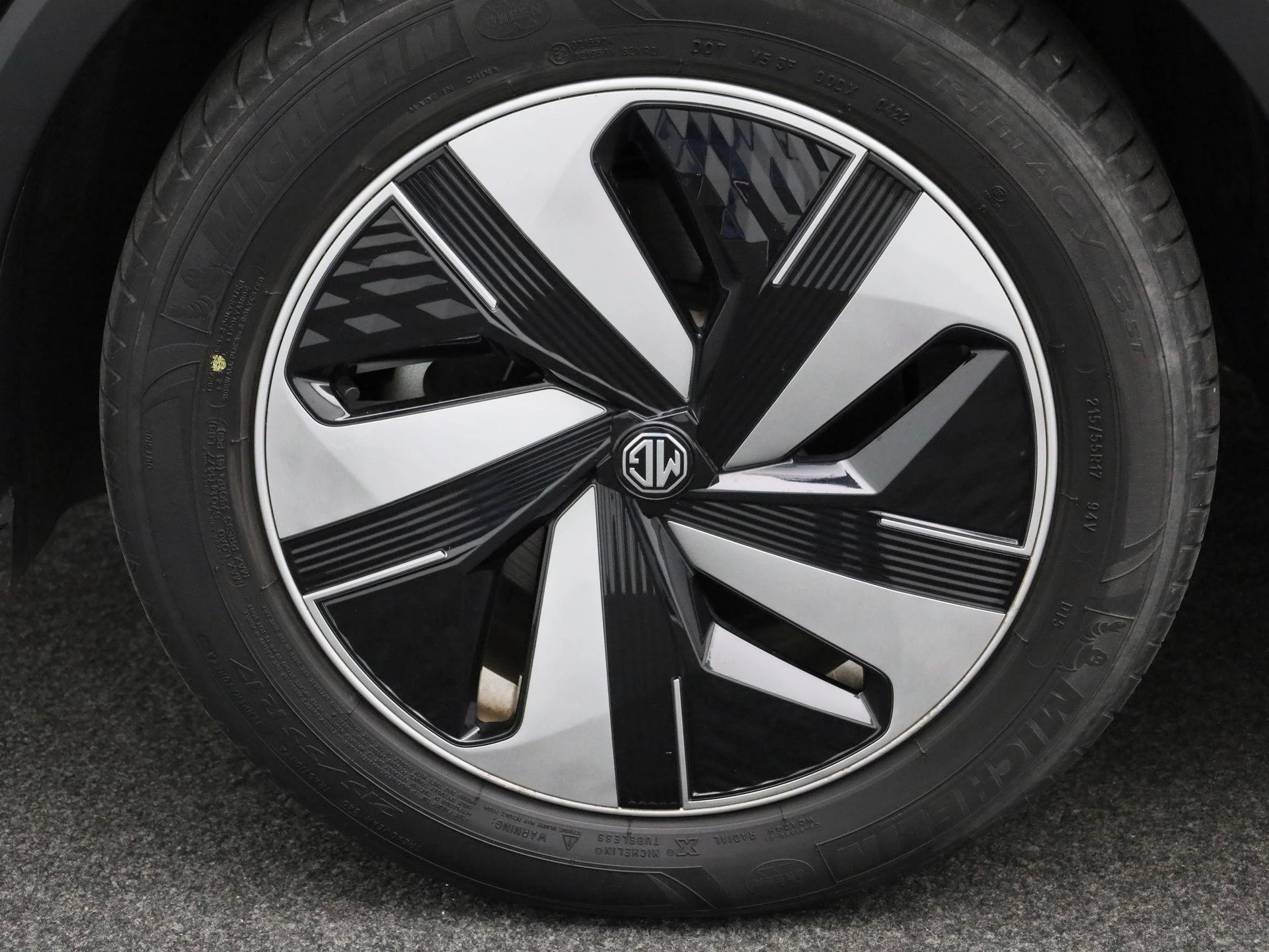 MG-ZS EV-image-12