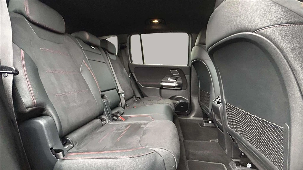 Mercedes-Benz-EQB-image-20