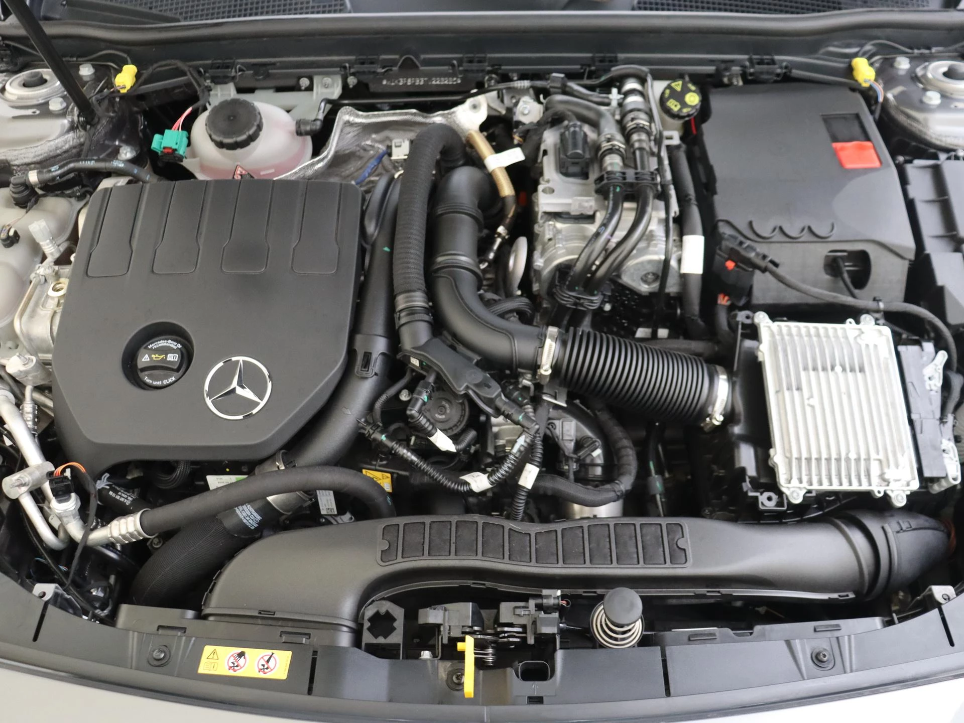 Mercedes-Benz-A-Klasse-image-4