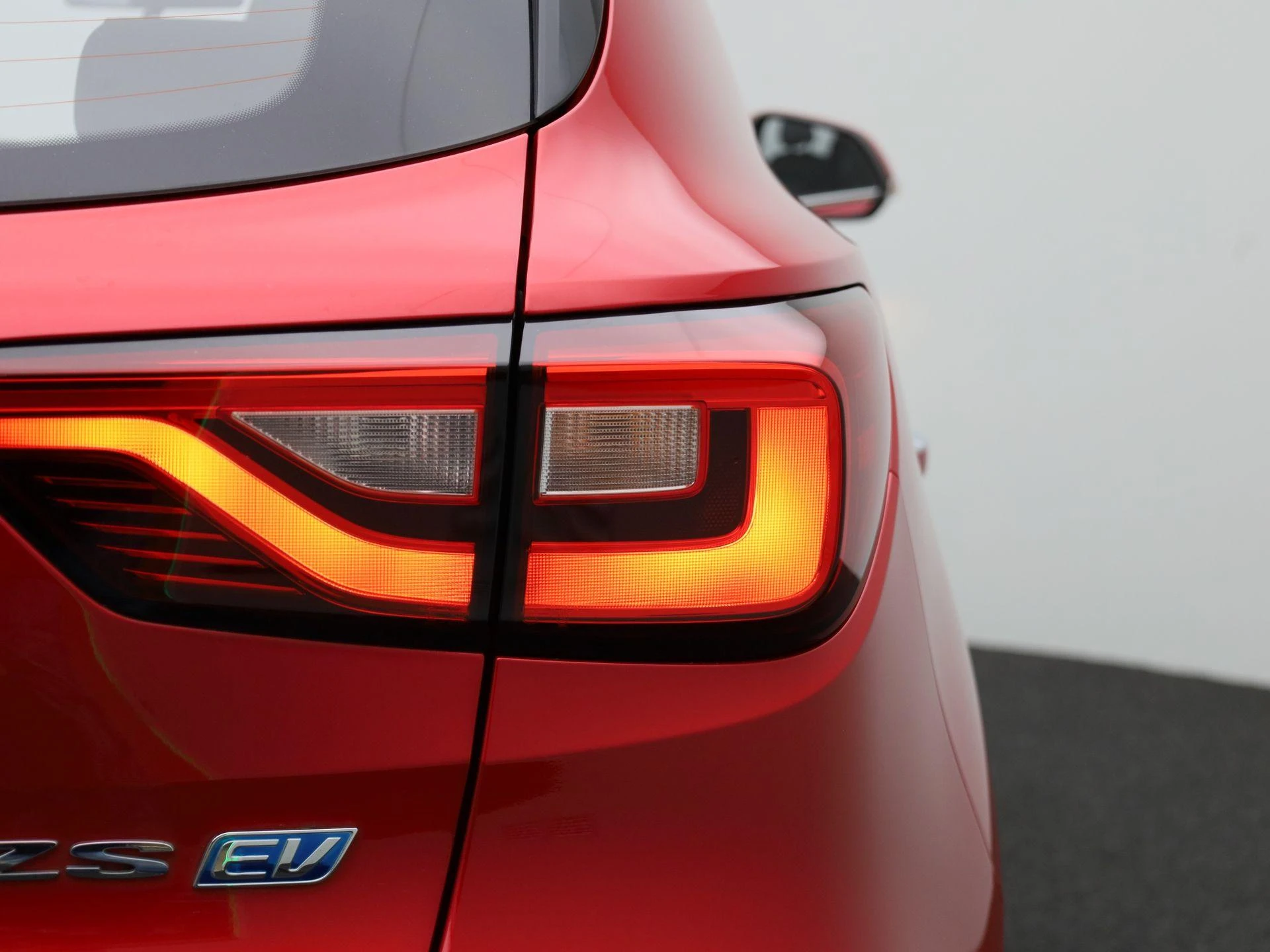 MG-ZS EV-image-40