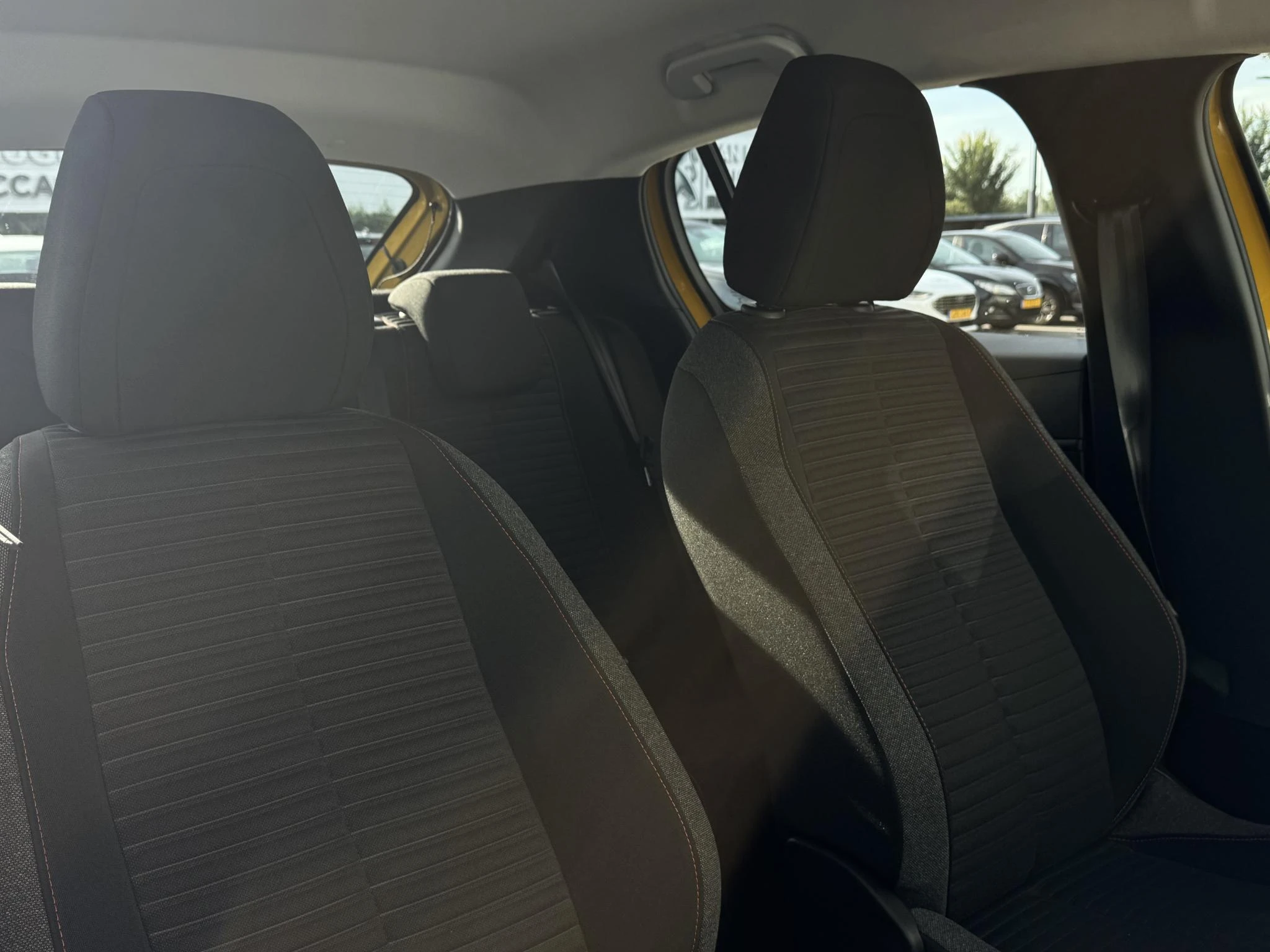 Peugeot-208-image-26