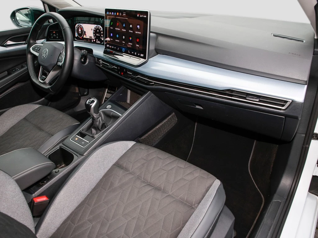 Volkswagen-Golf-image-7