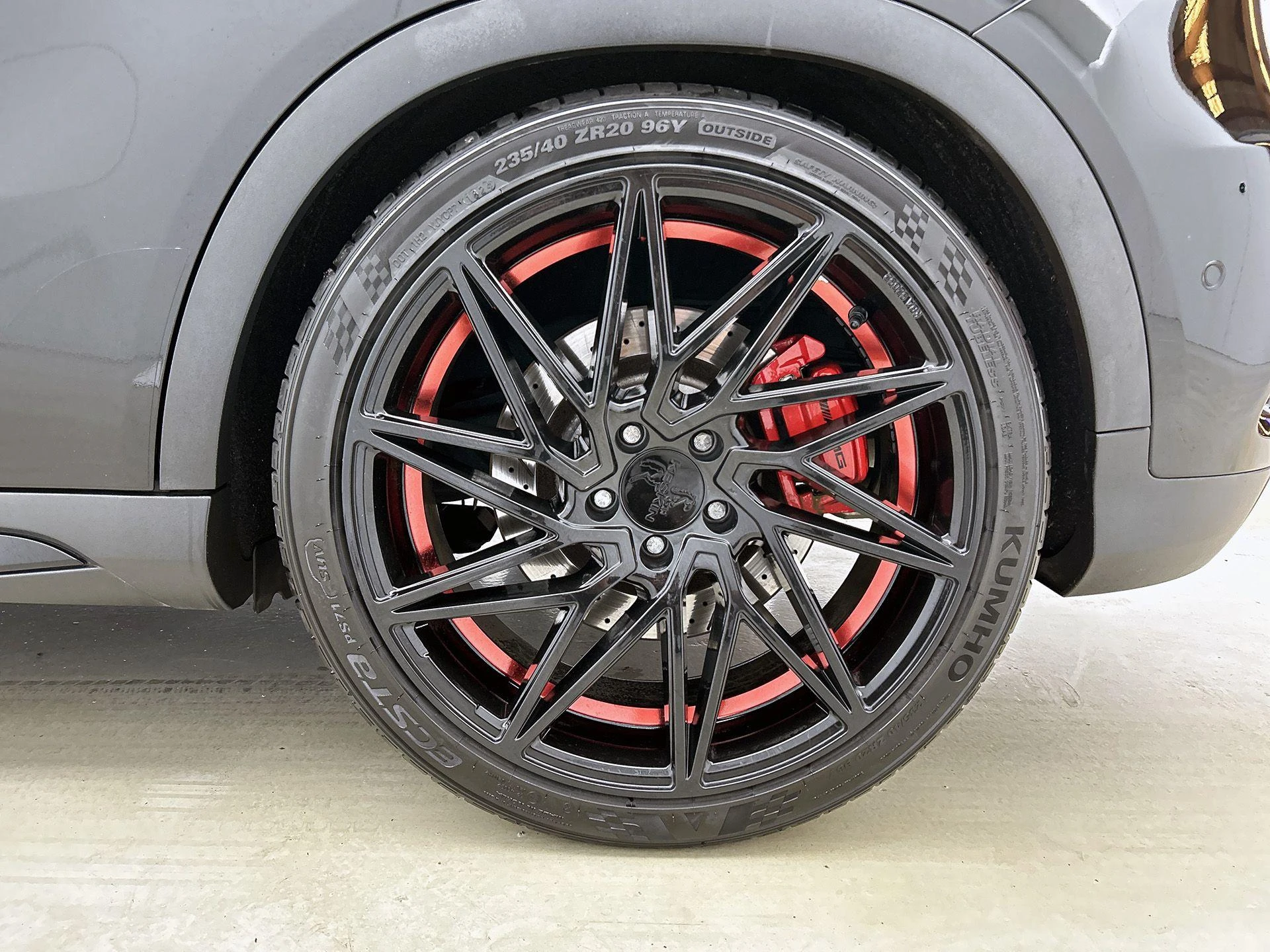 Mercedes-Benz-GLA-image-39