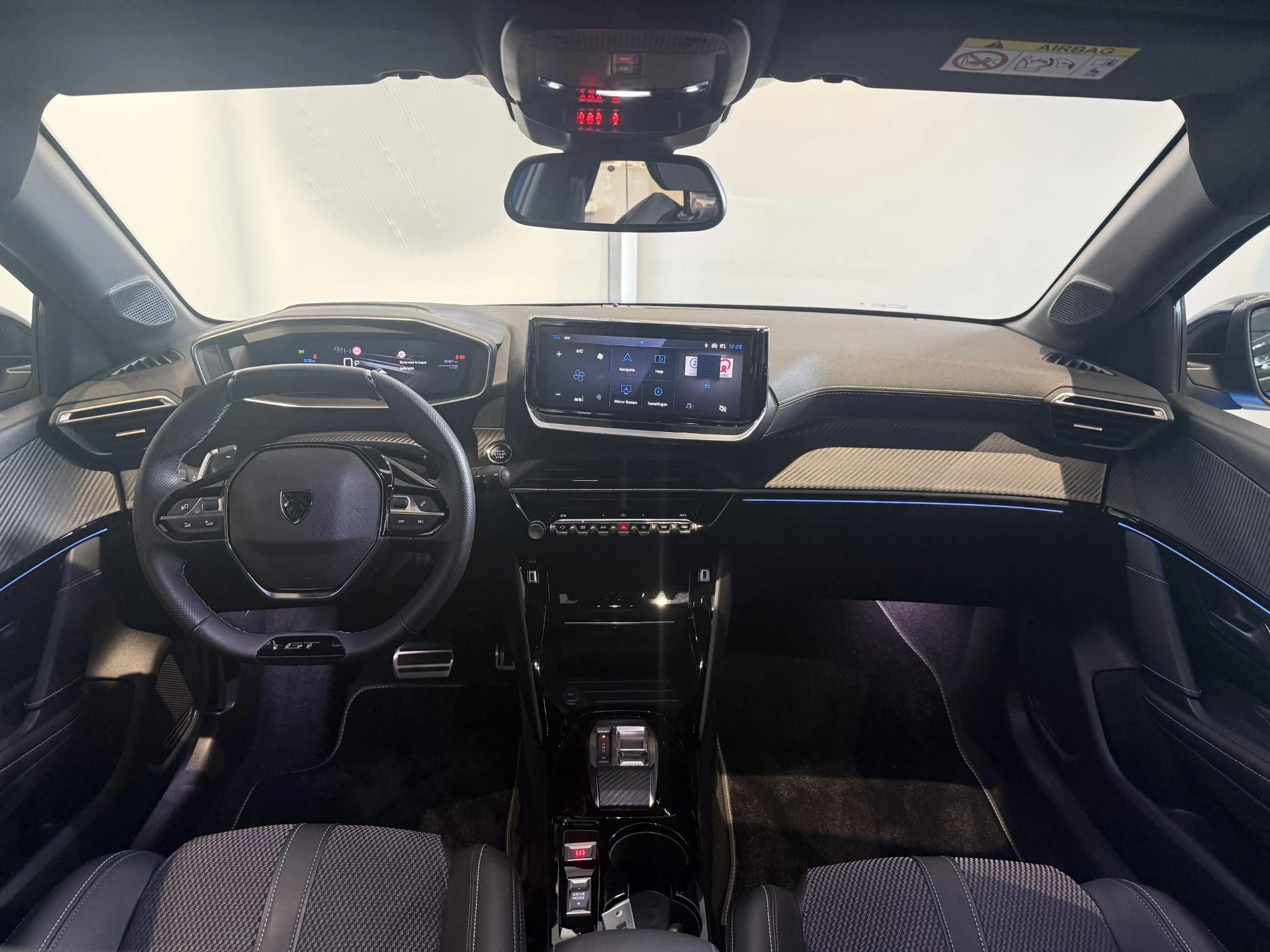 Peugeot-208-image-8