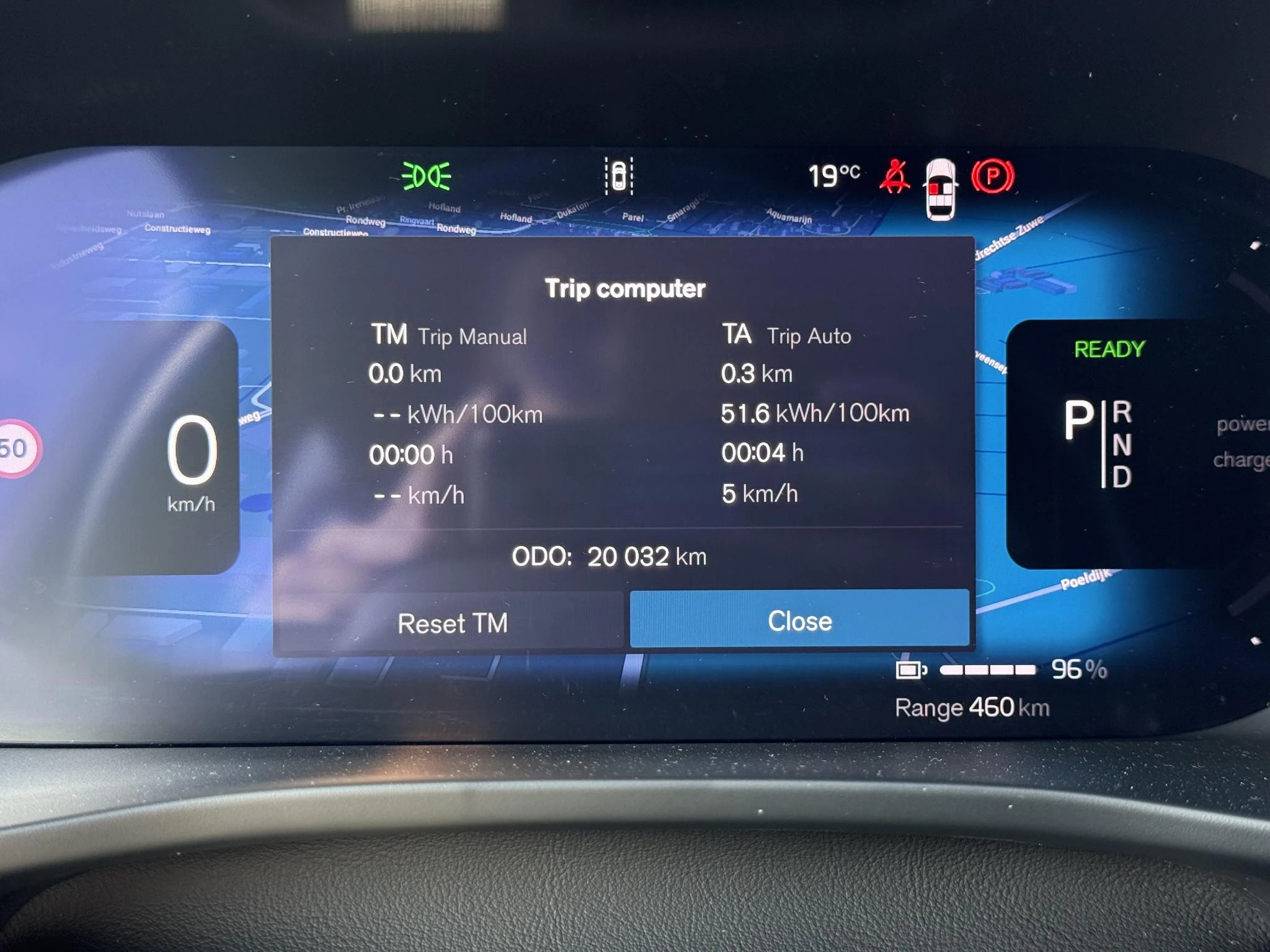 Volvo-EX40-image-27
