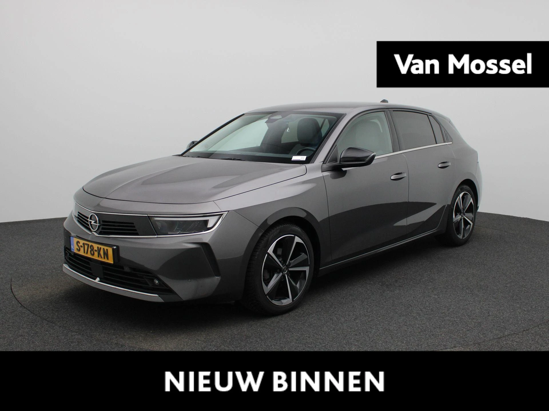 Opel-Astra-image-0