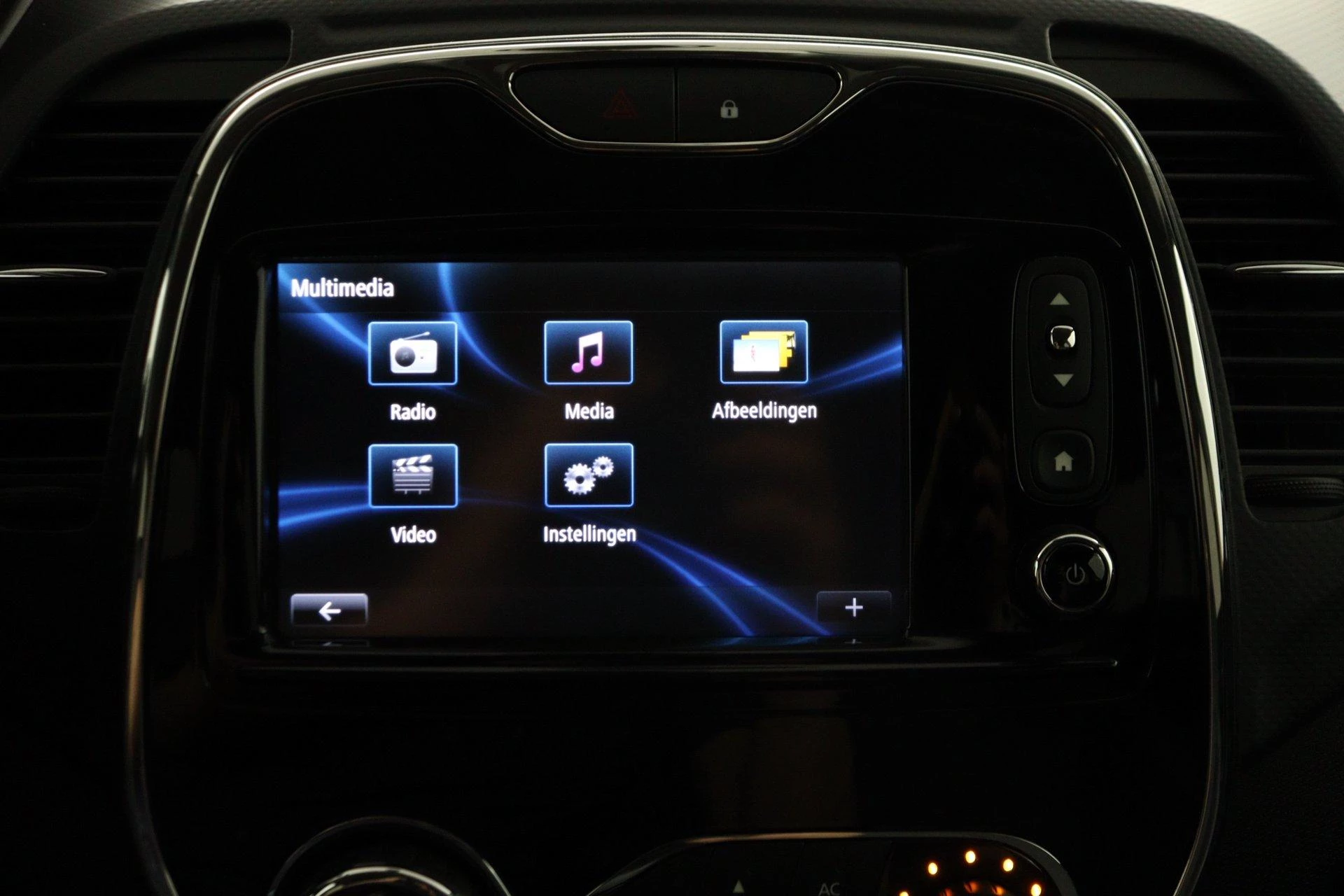 Renault-Captur-image-40