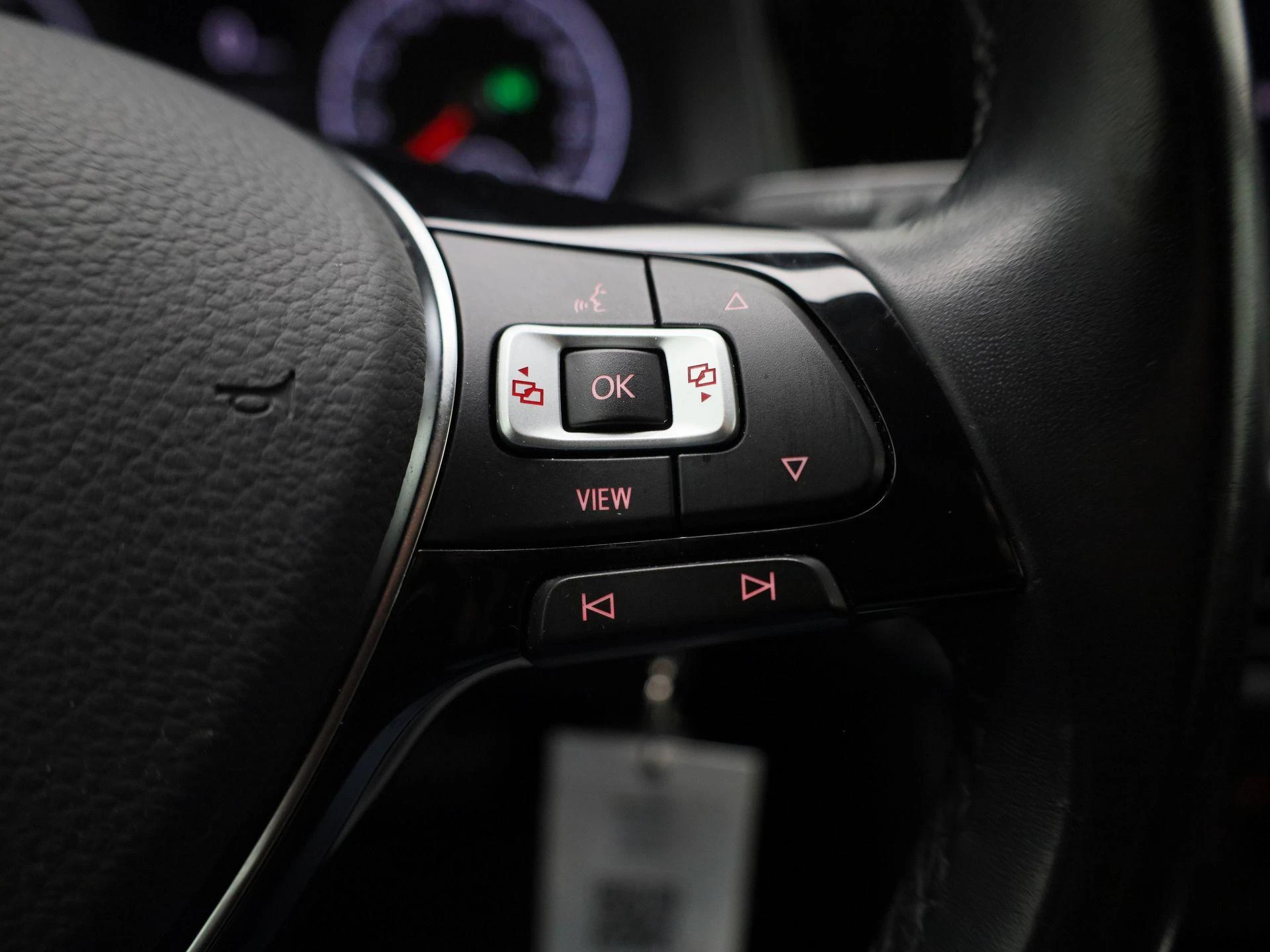 Volkswagen-Polo-image-16