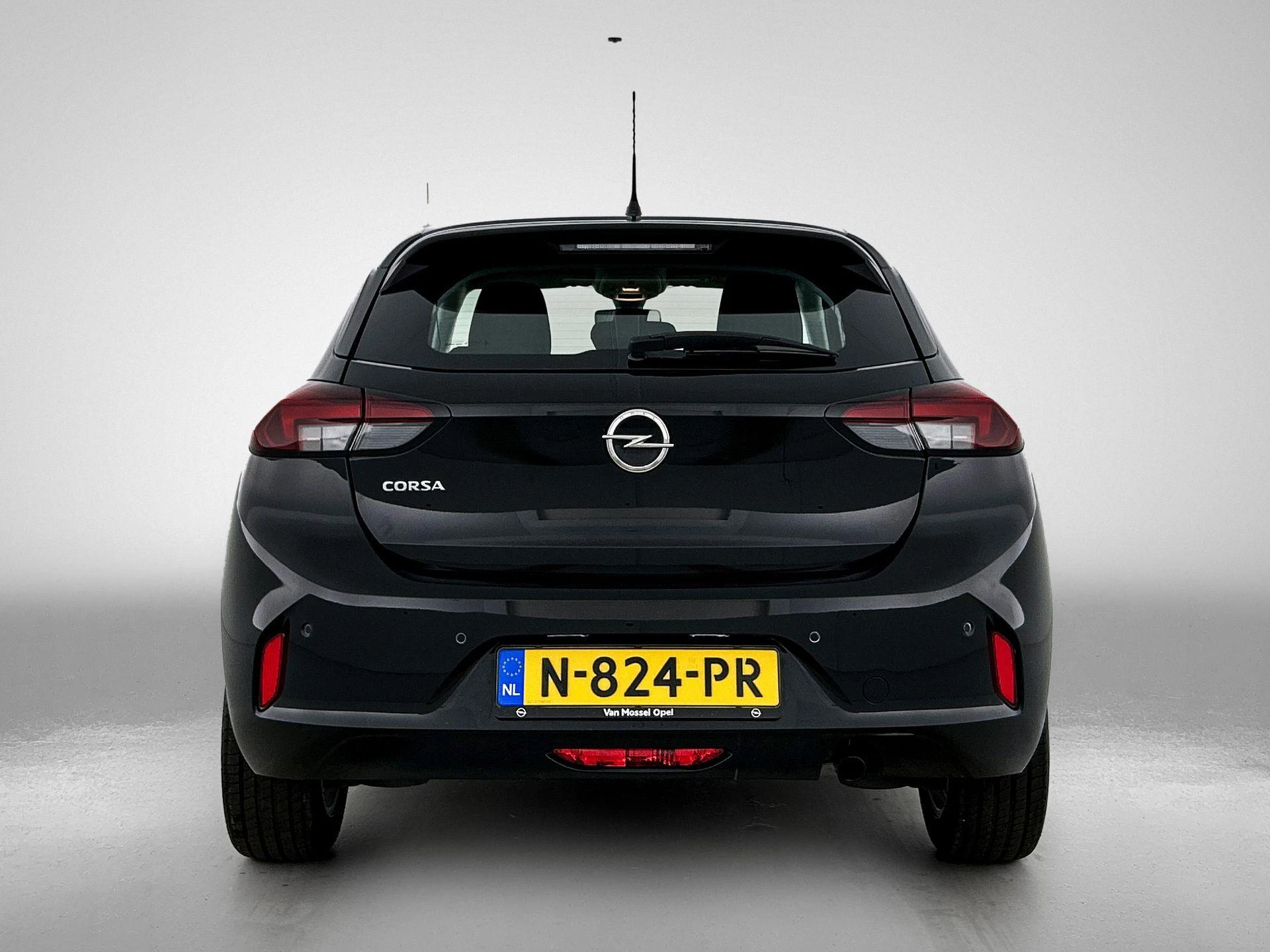Opel-Corsa-image-3