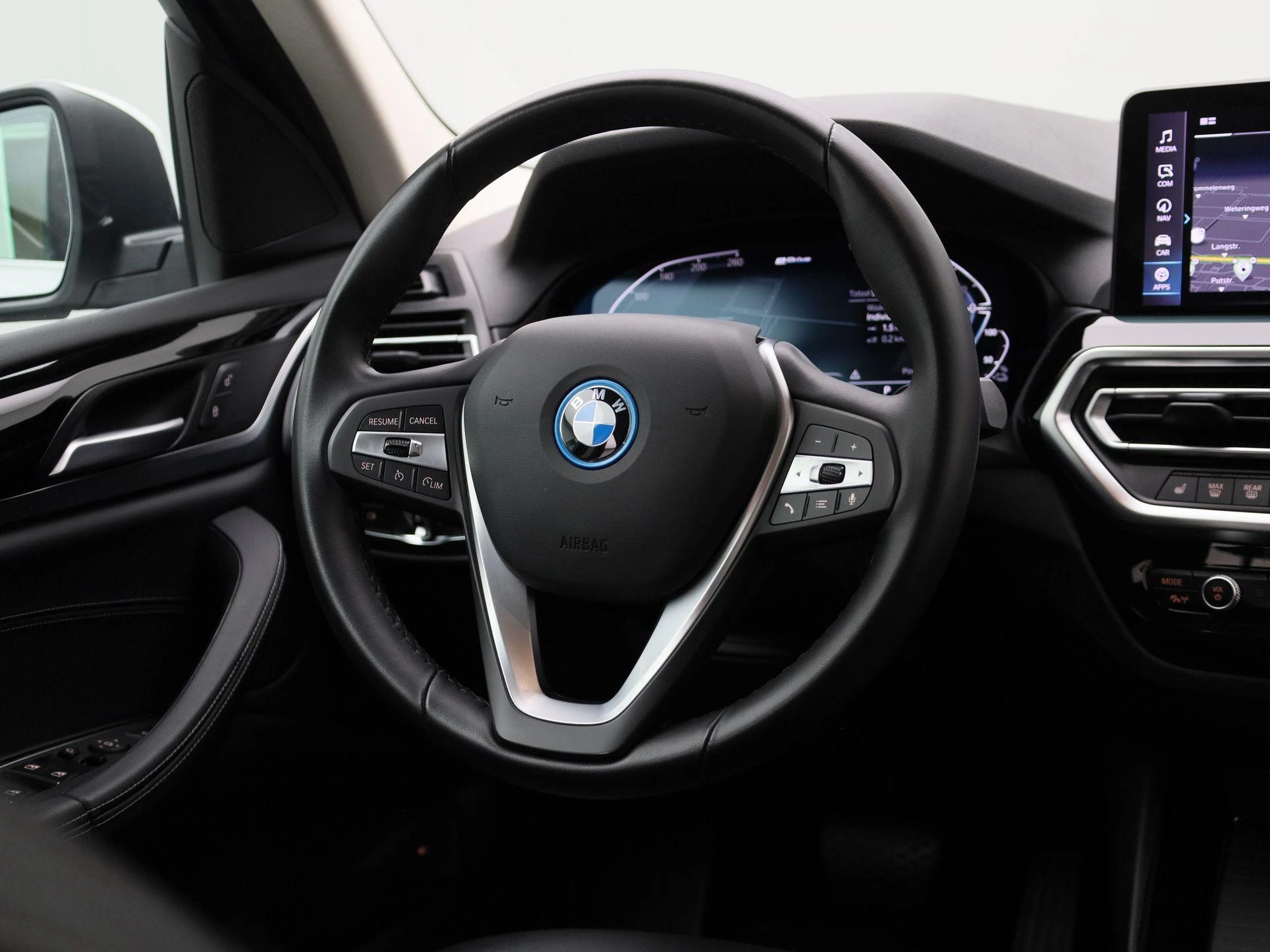 BMW-X3-image-10