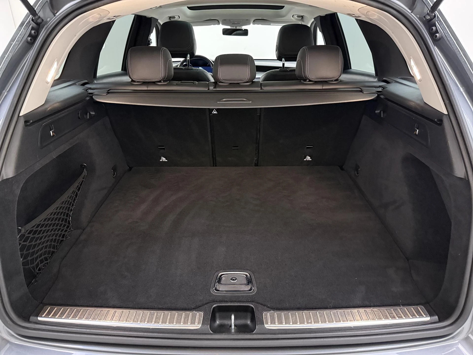 Mercedes-Benz-GLC-image-3