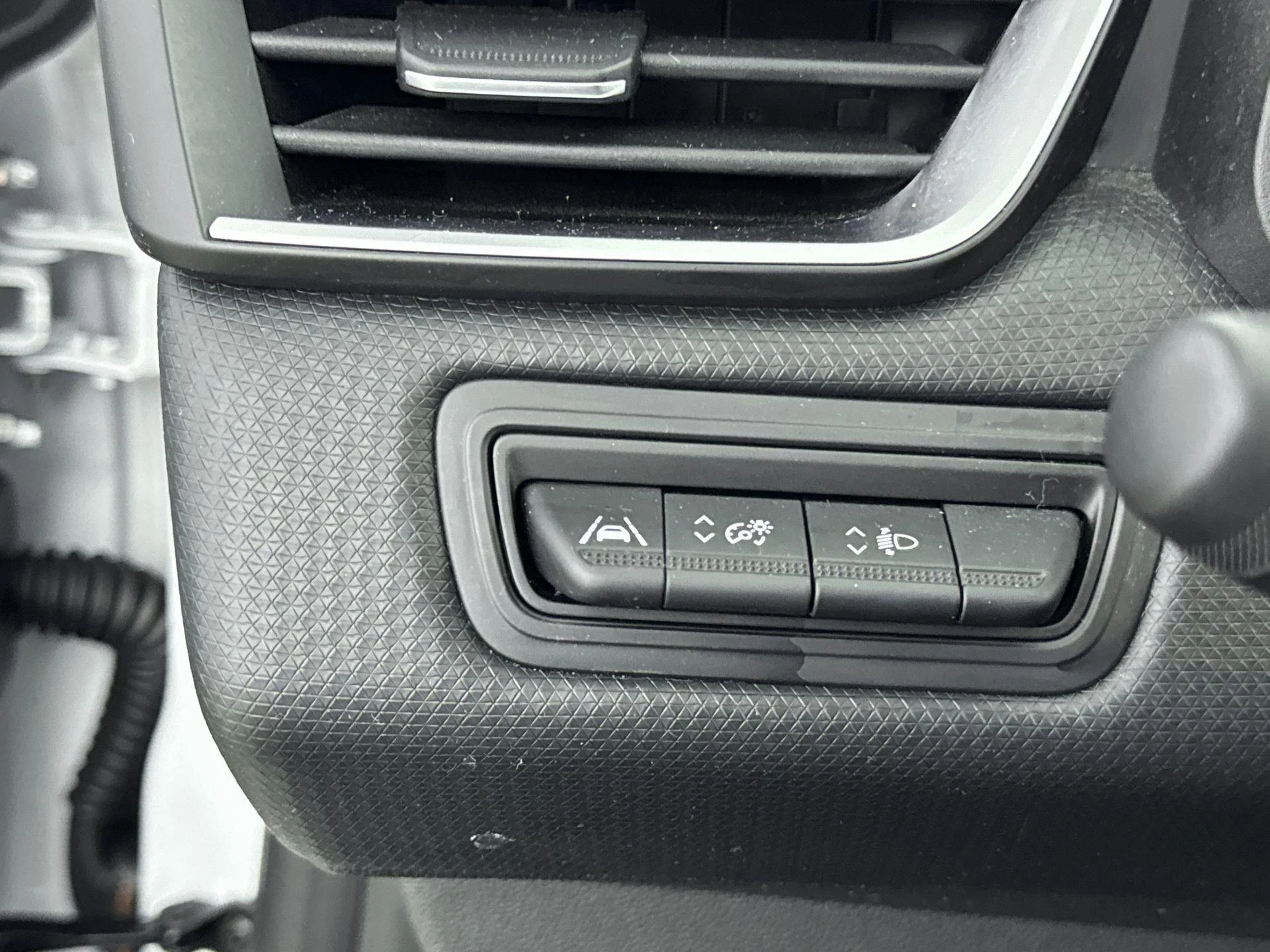 Renault-Clio-image-18