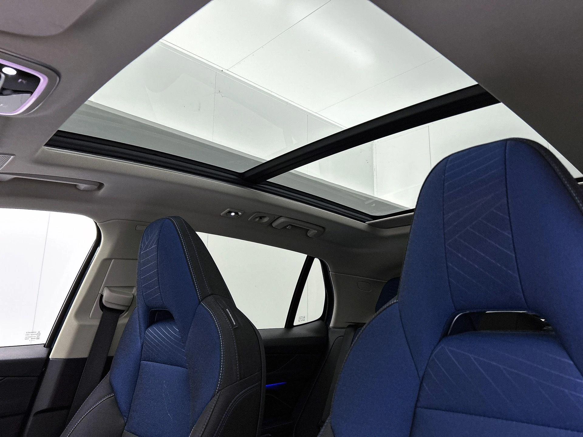 Lynk & Co-01-image-38