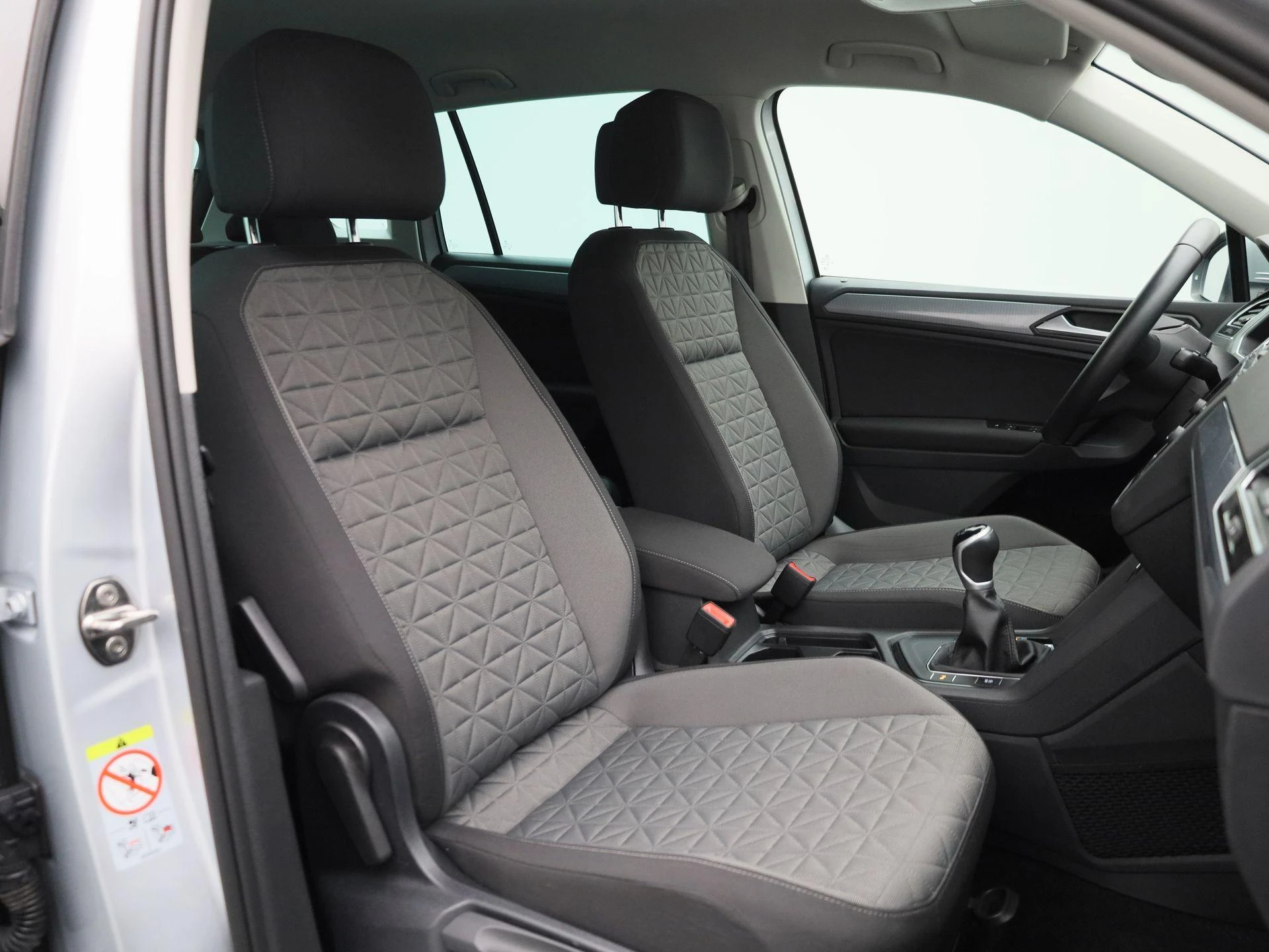 Volkswagen-Tiguan-image-37