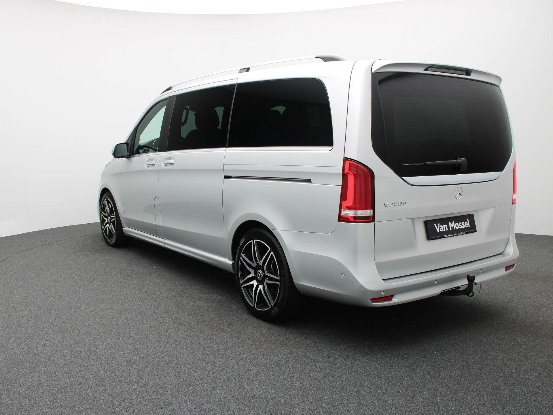 Mercedes-Benz-Classe V-image-1