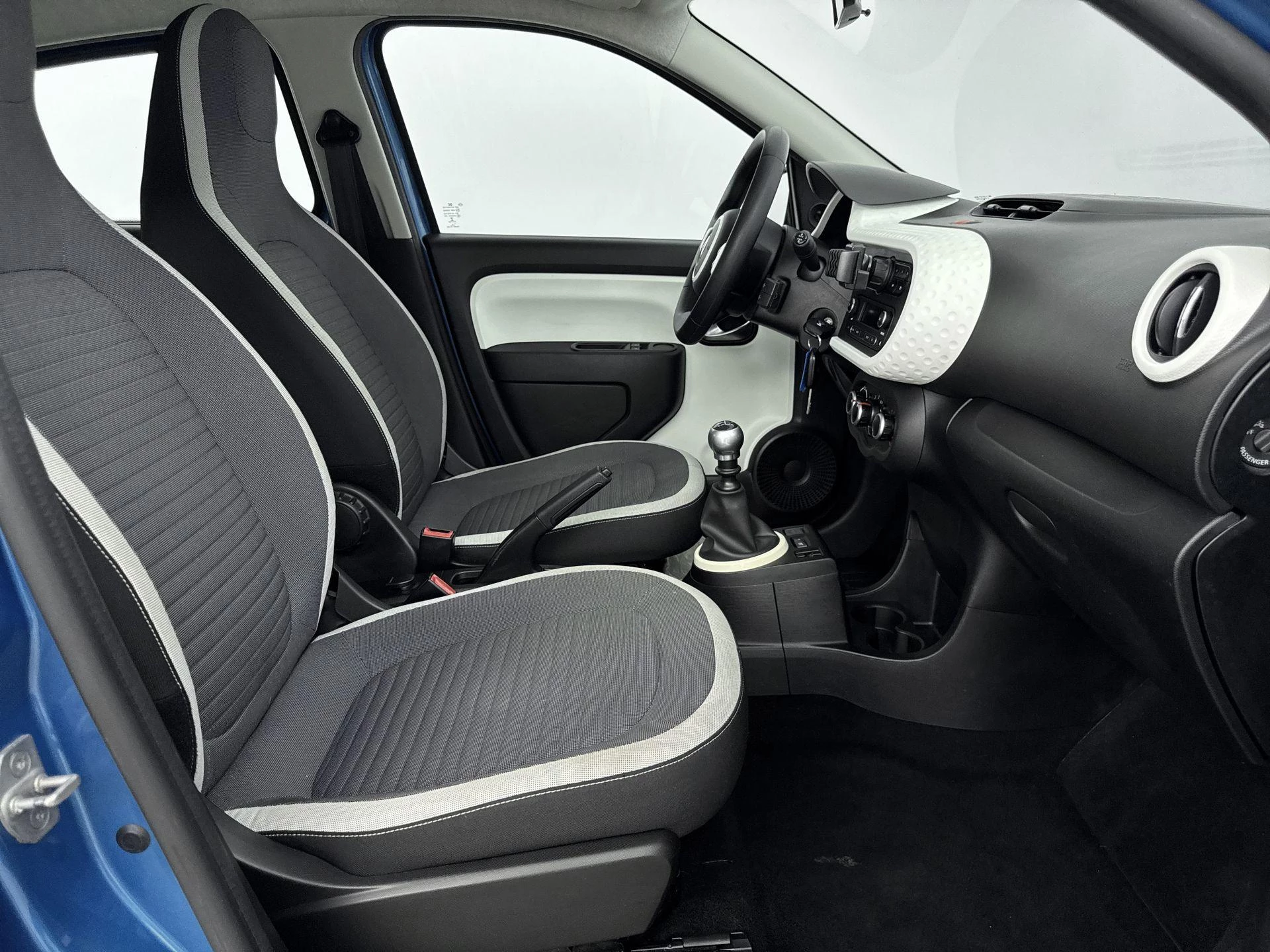 Renault-Twingo-image-19