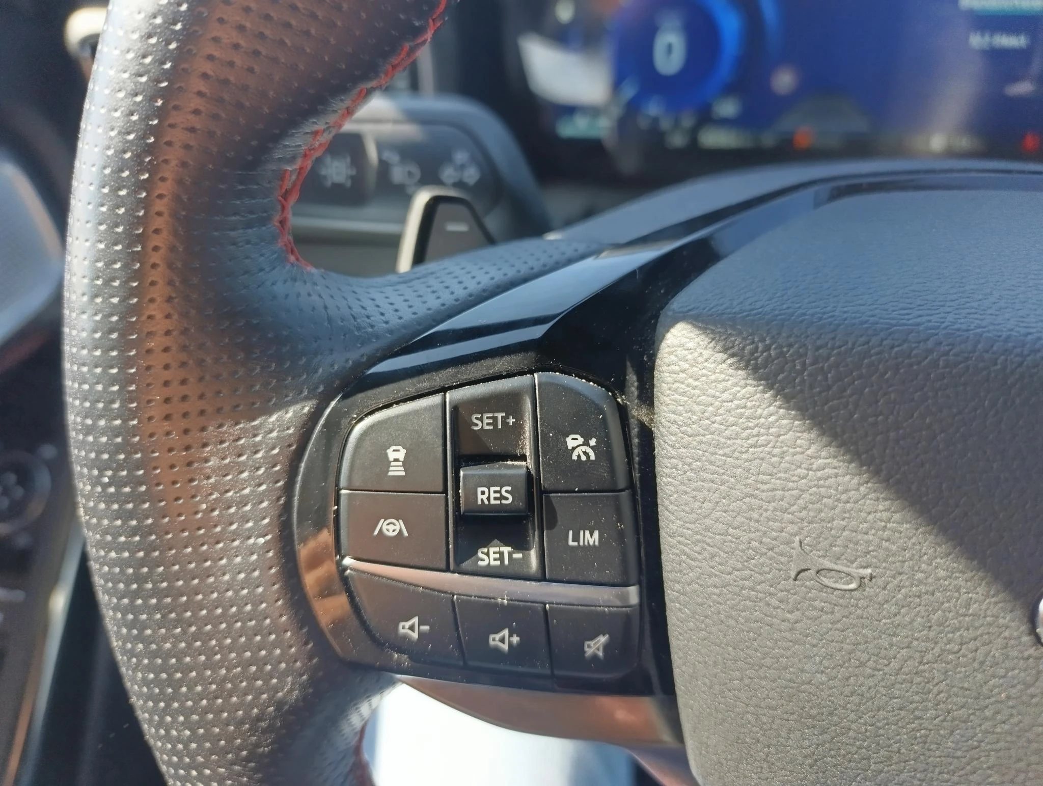 Ford-Explorer-image-29
