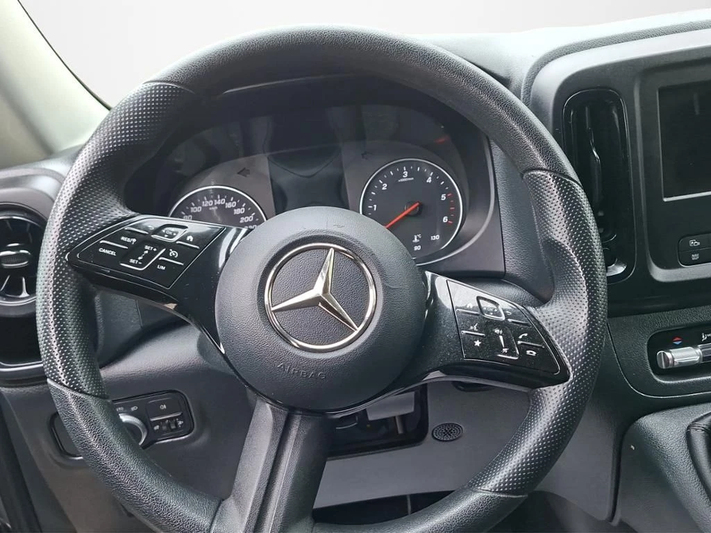 Mercedes-Benz-Vito 116-image-12