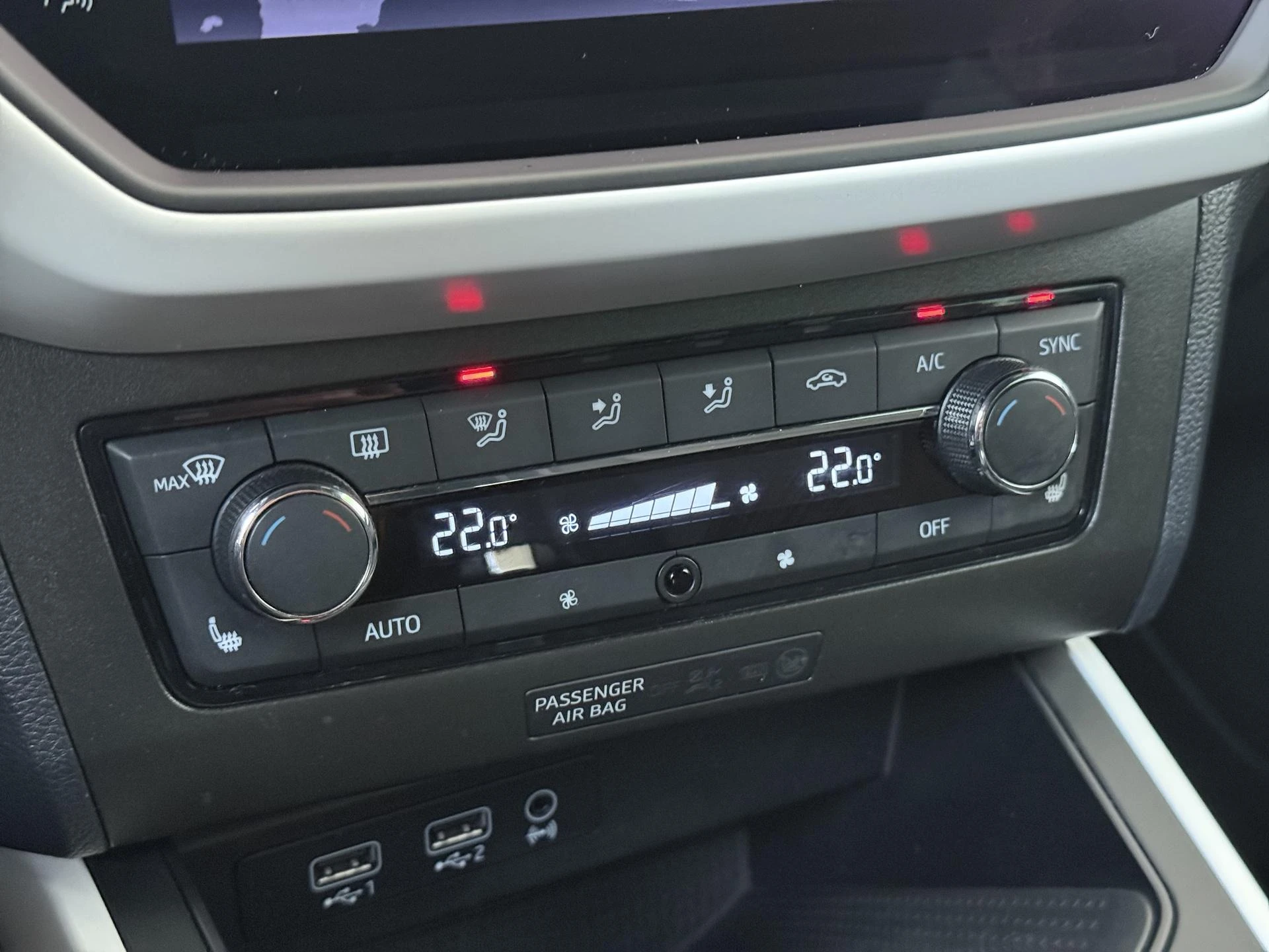 SEAT-Arona-image-18