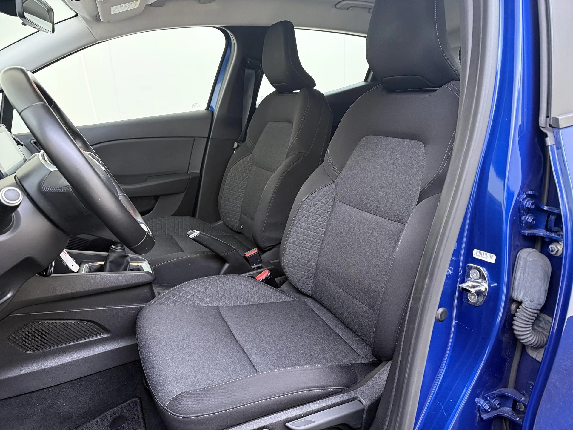 Renault-Clio-image-14