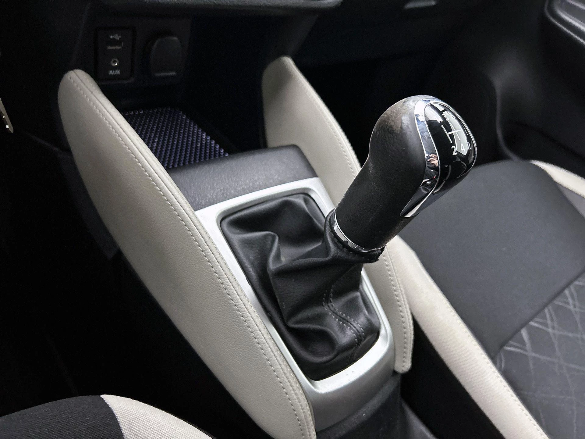 Nissan-Micra-image-19