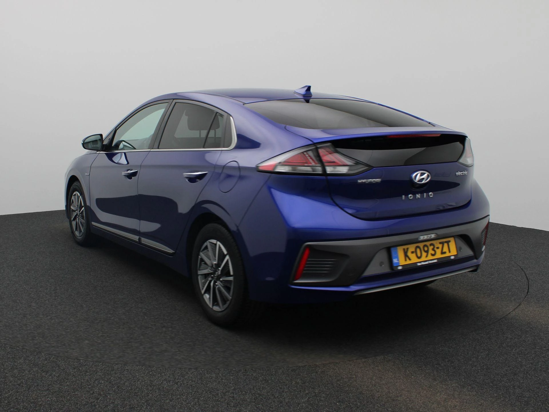 Hyundai-IONIQ-image-1