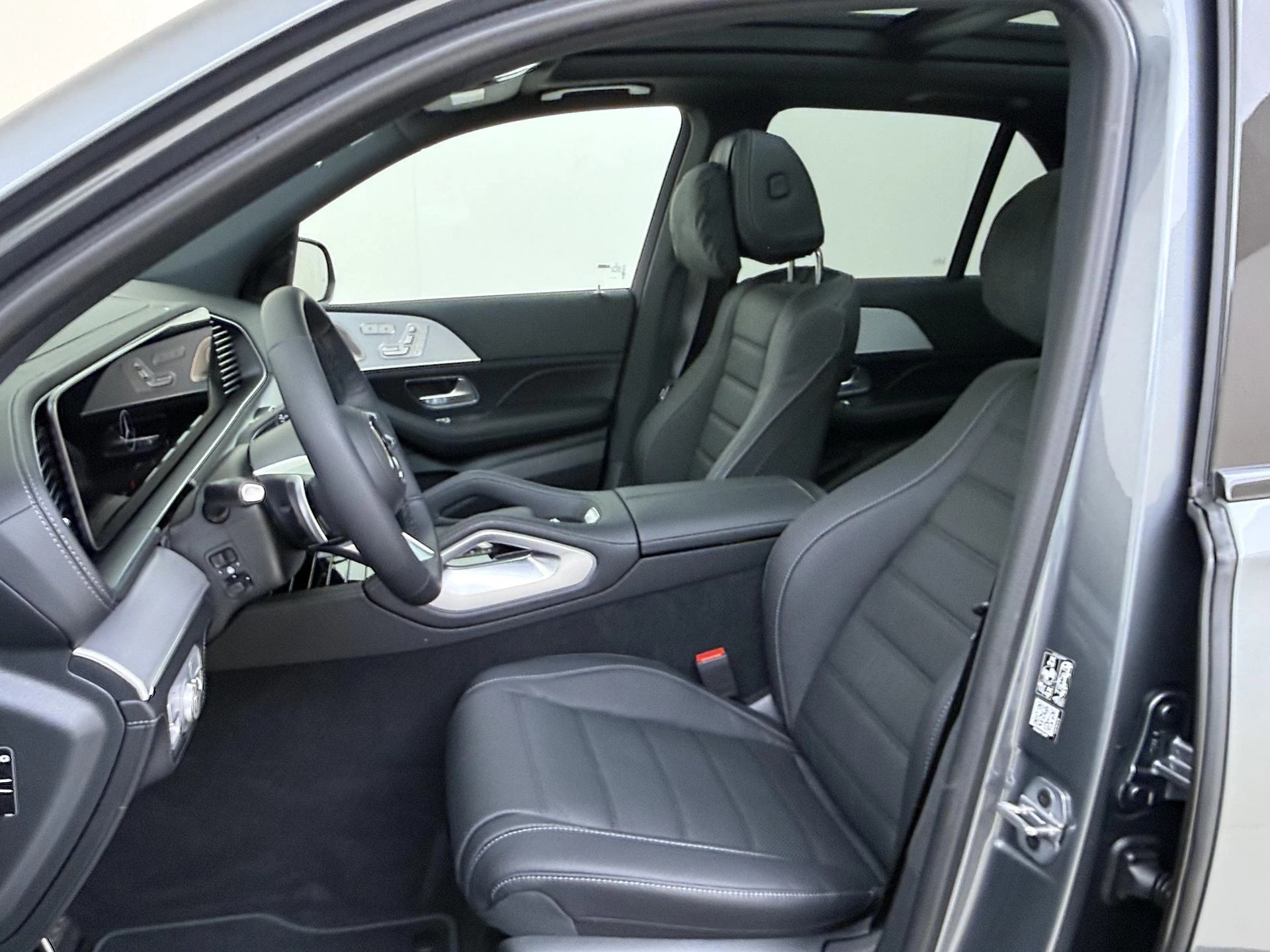 Mercedes-Benz-GLE-image-13