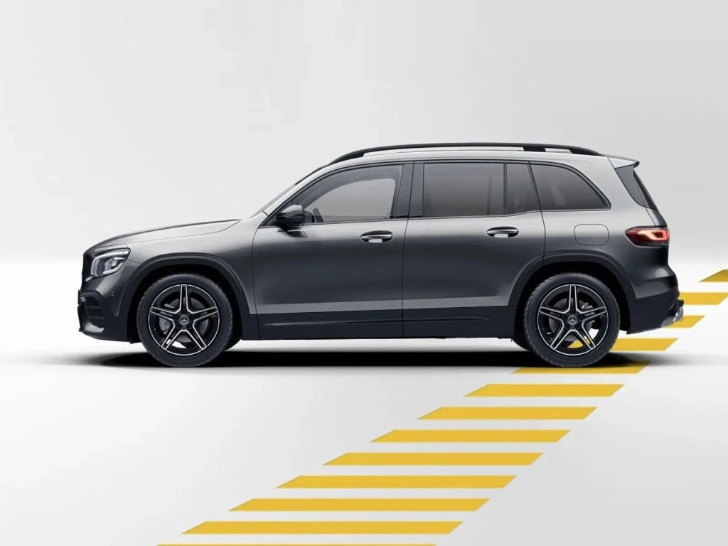 Mercedes-Benz-GLB 200 d-image-3
