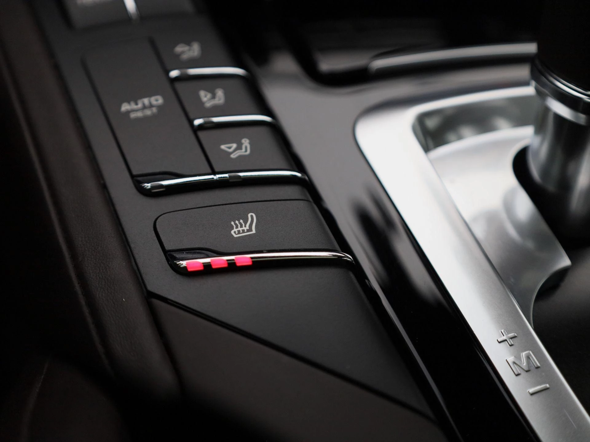 Porsche-Cayenne-image-27