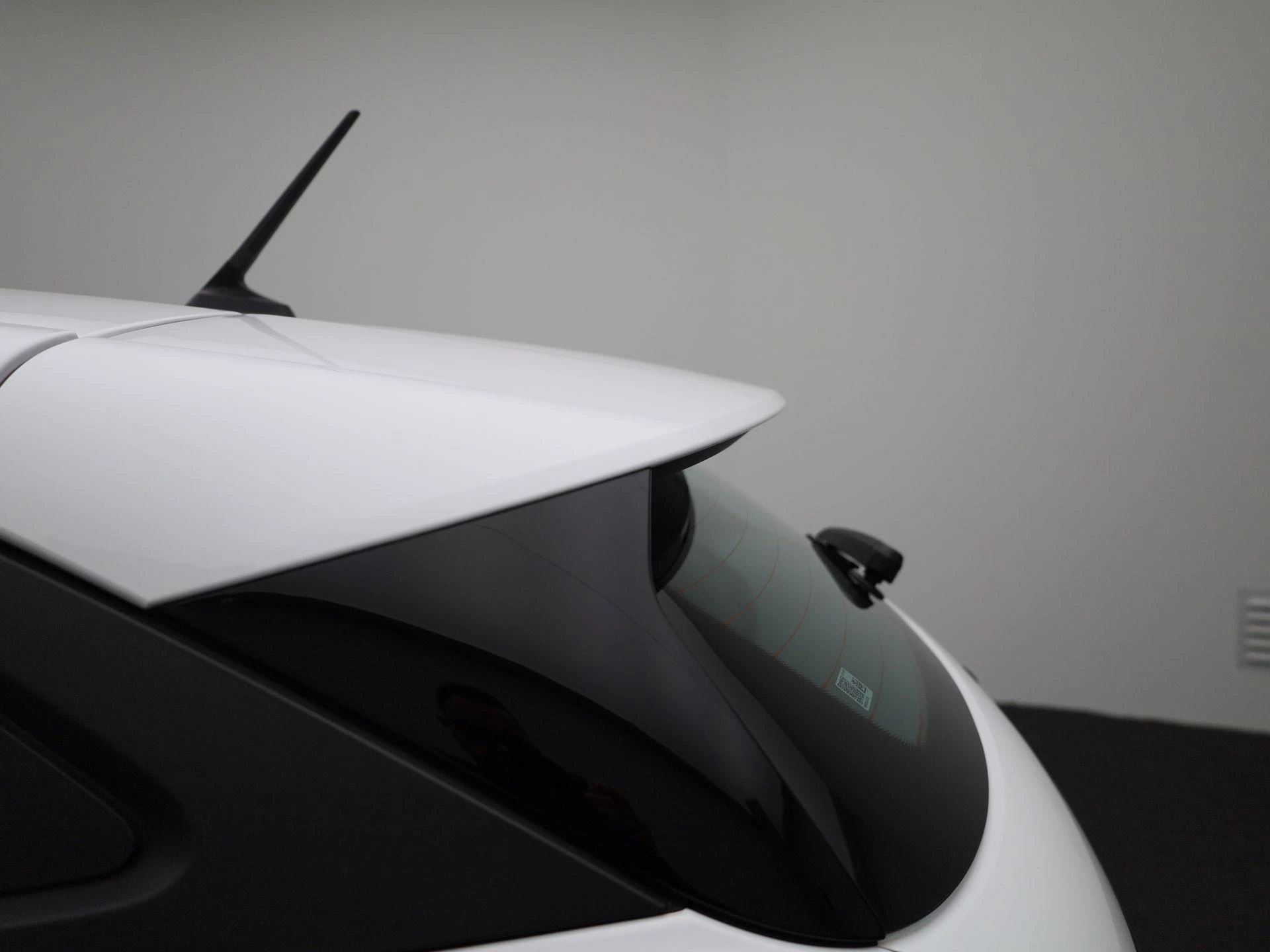 Renault-Megane E-Tech-image-42