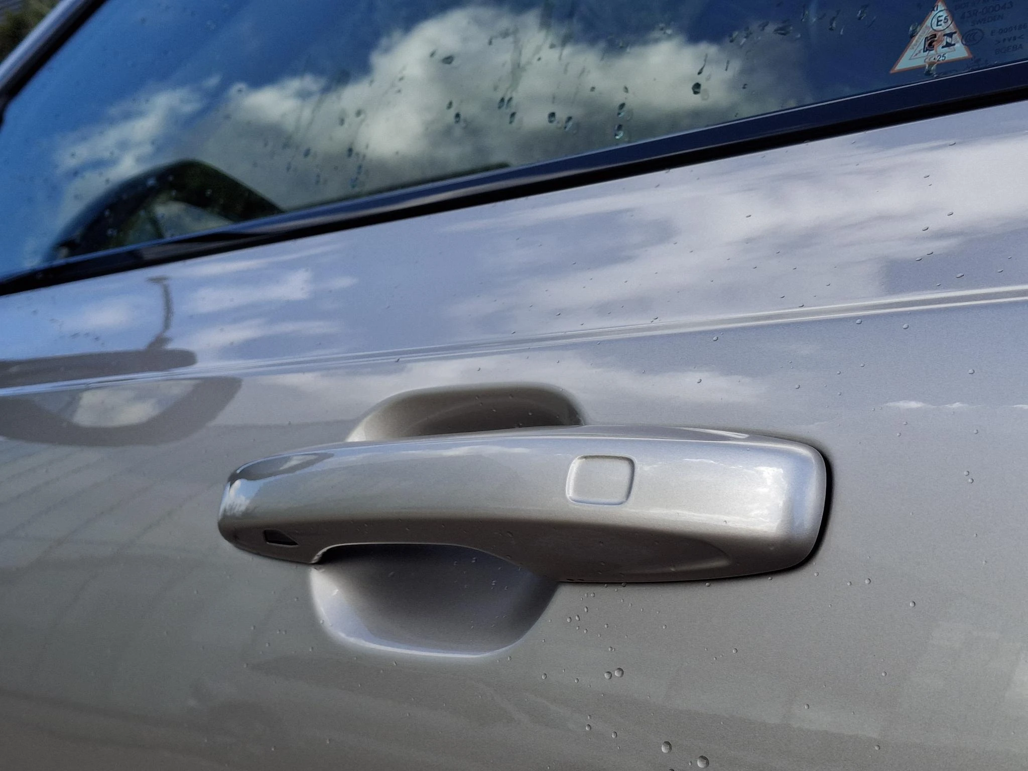 Volvo-XC90-image-40
