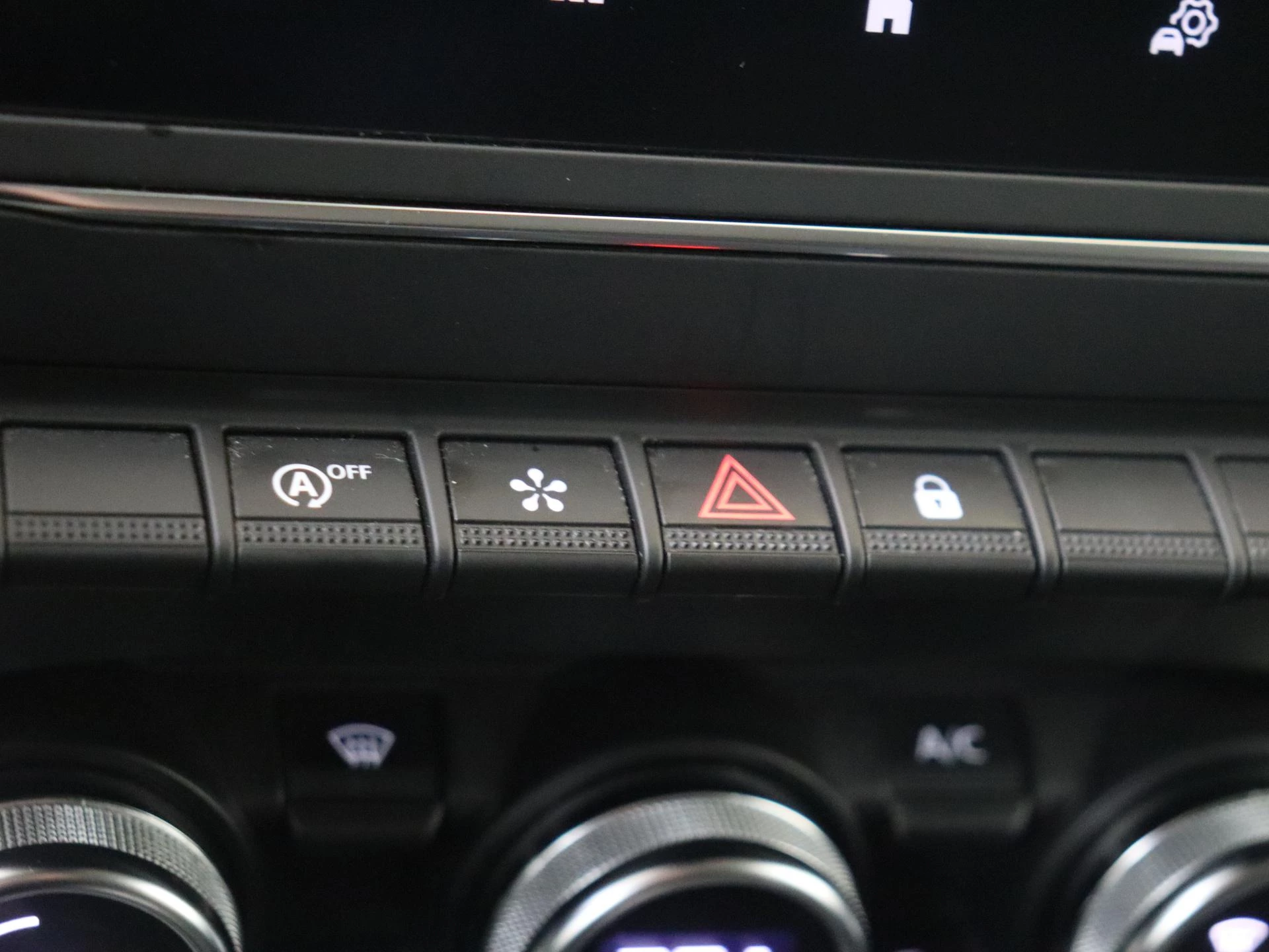 Renault-Captur-image-24