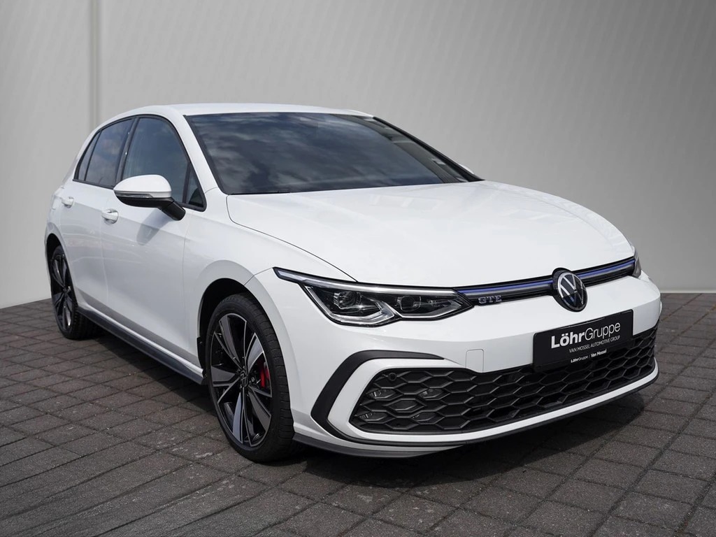 Volkswagen-Golf-image-3