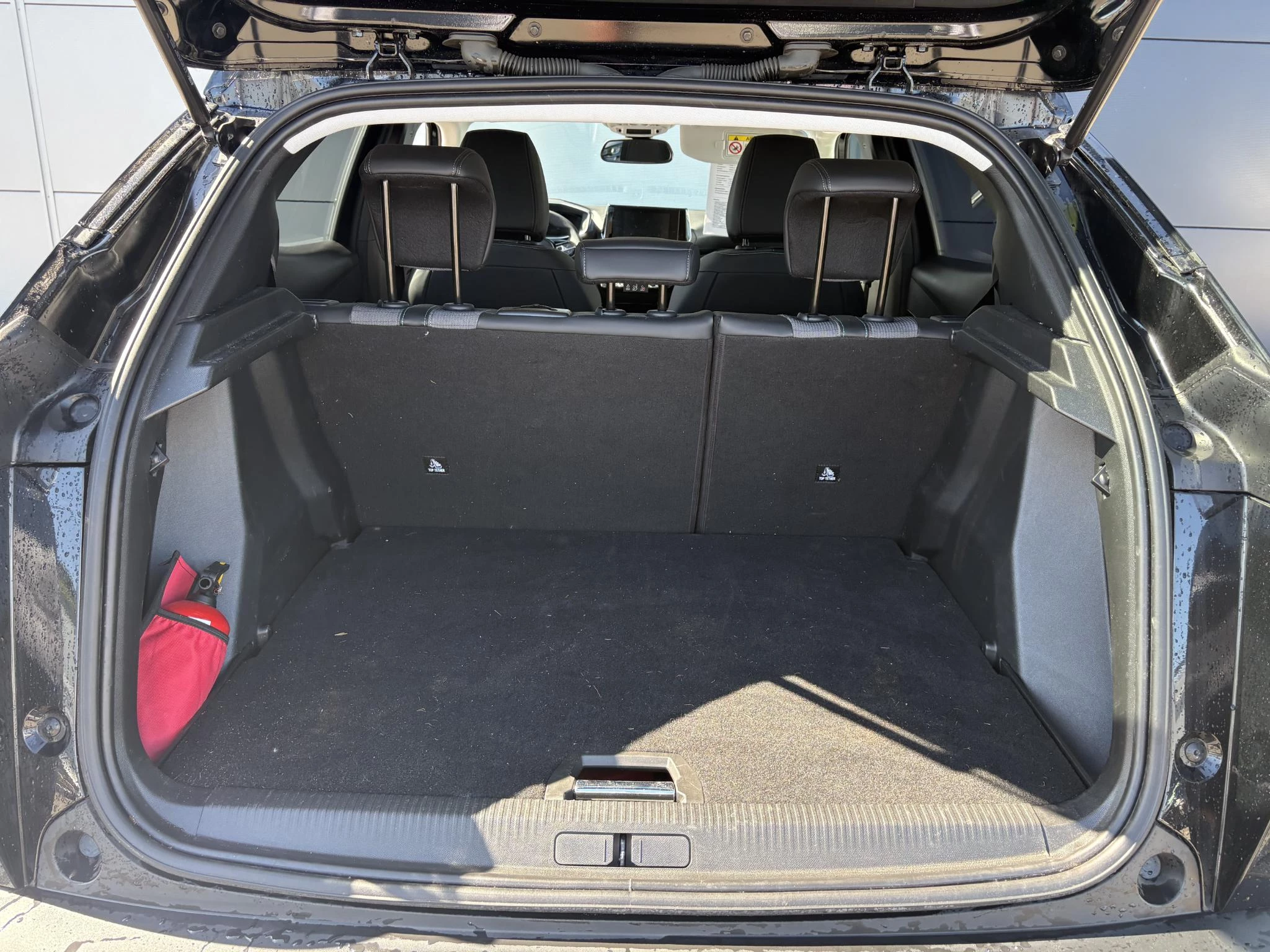 Peugeot-2008-image-12