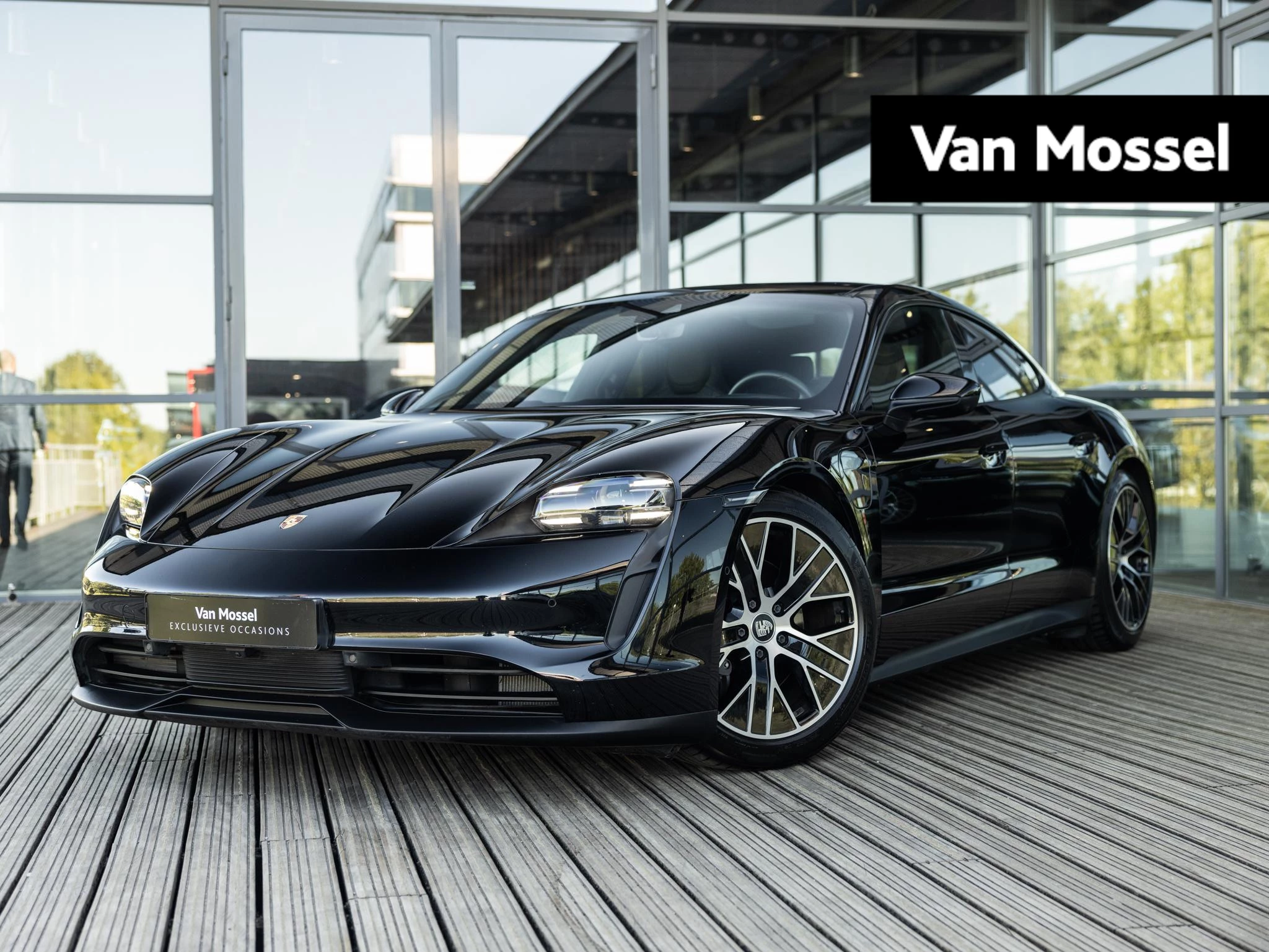 Porsche-Taycan-image-0