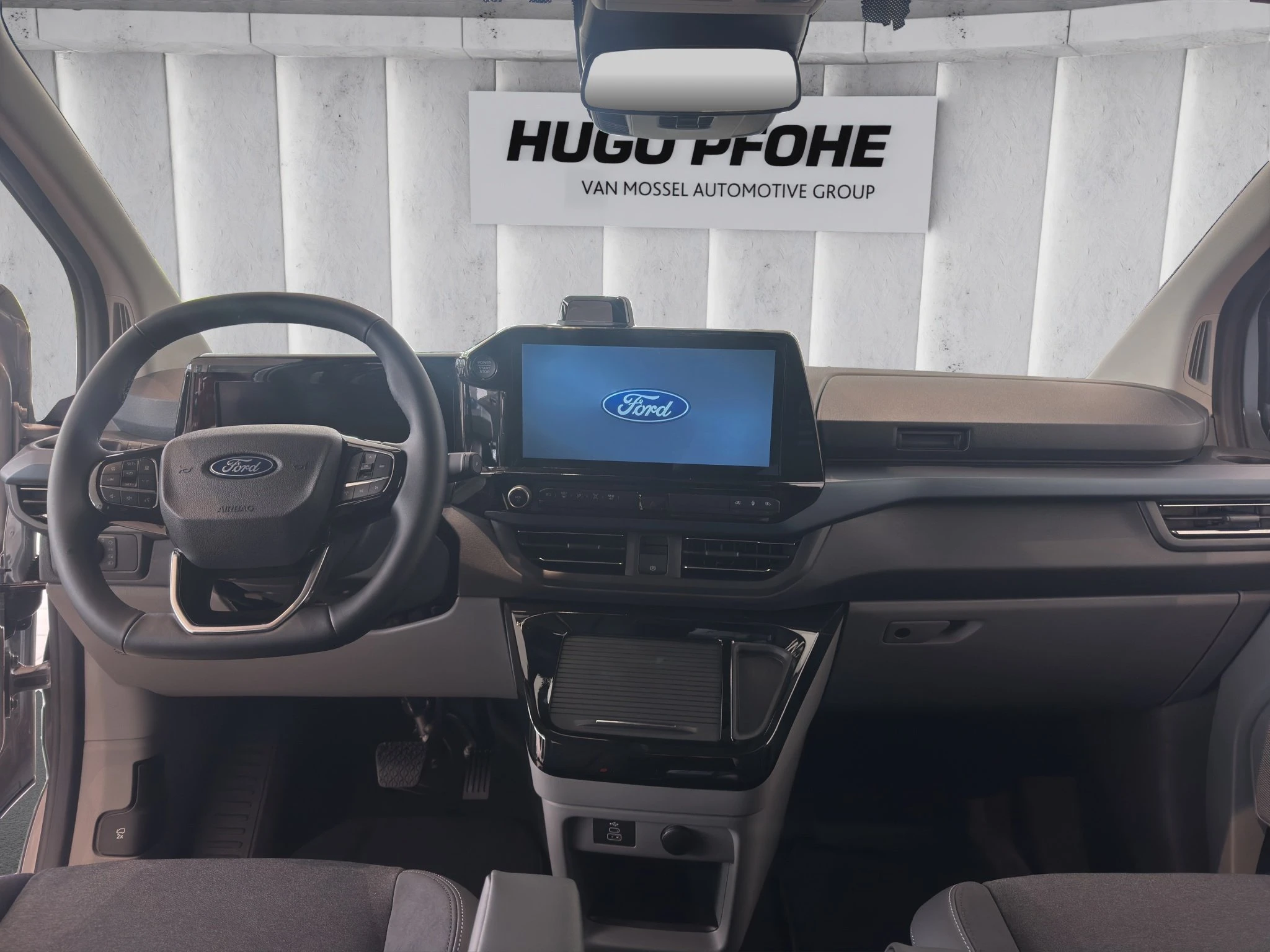 Ford-Tourneo Custom-image-9