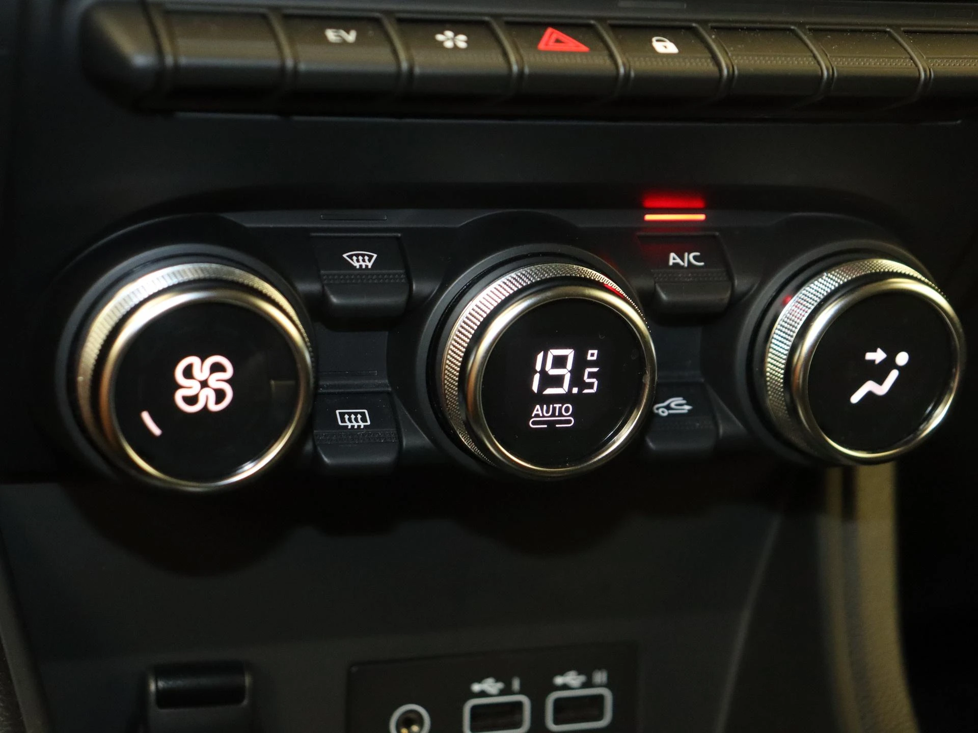 Renault-Captur-image-18