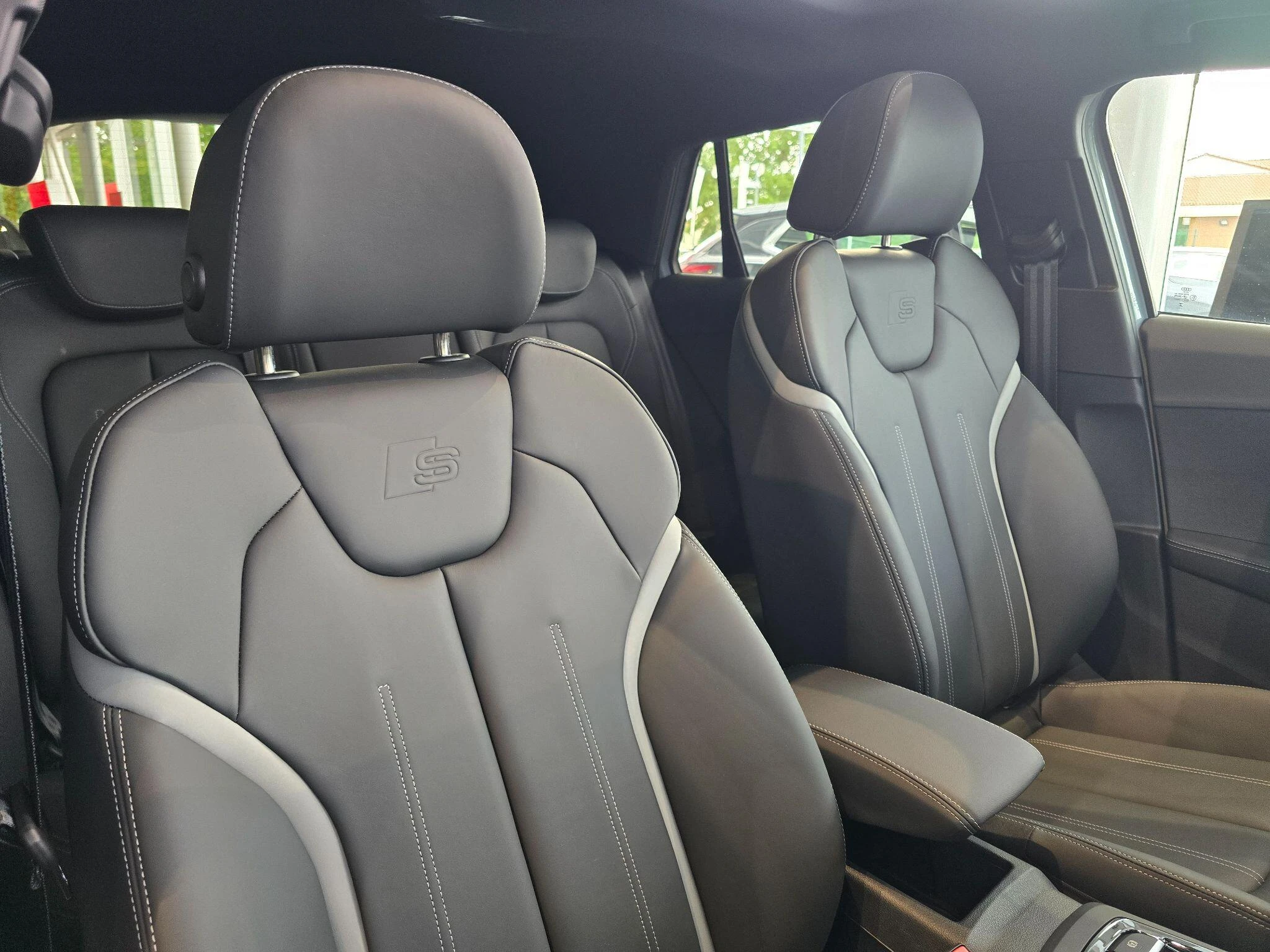 Audi-SQ2-image-11