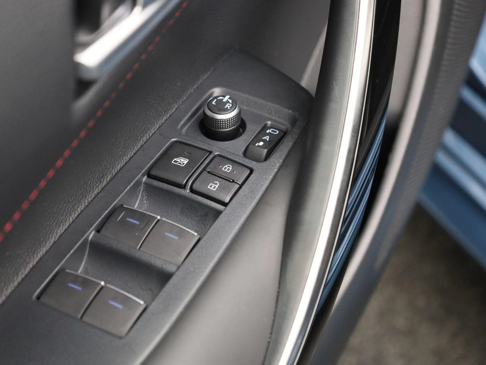 Toyota-Corolla Touring Sports-image-32