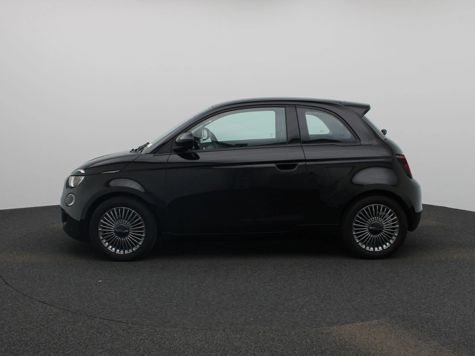 Fiat-500-image-3