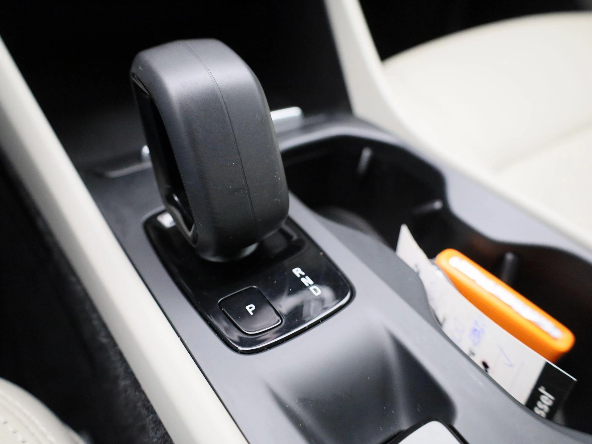 Volvo-XC40-image-23