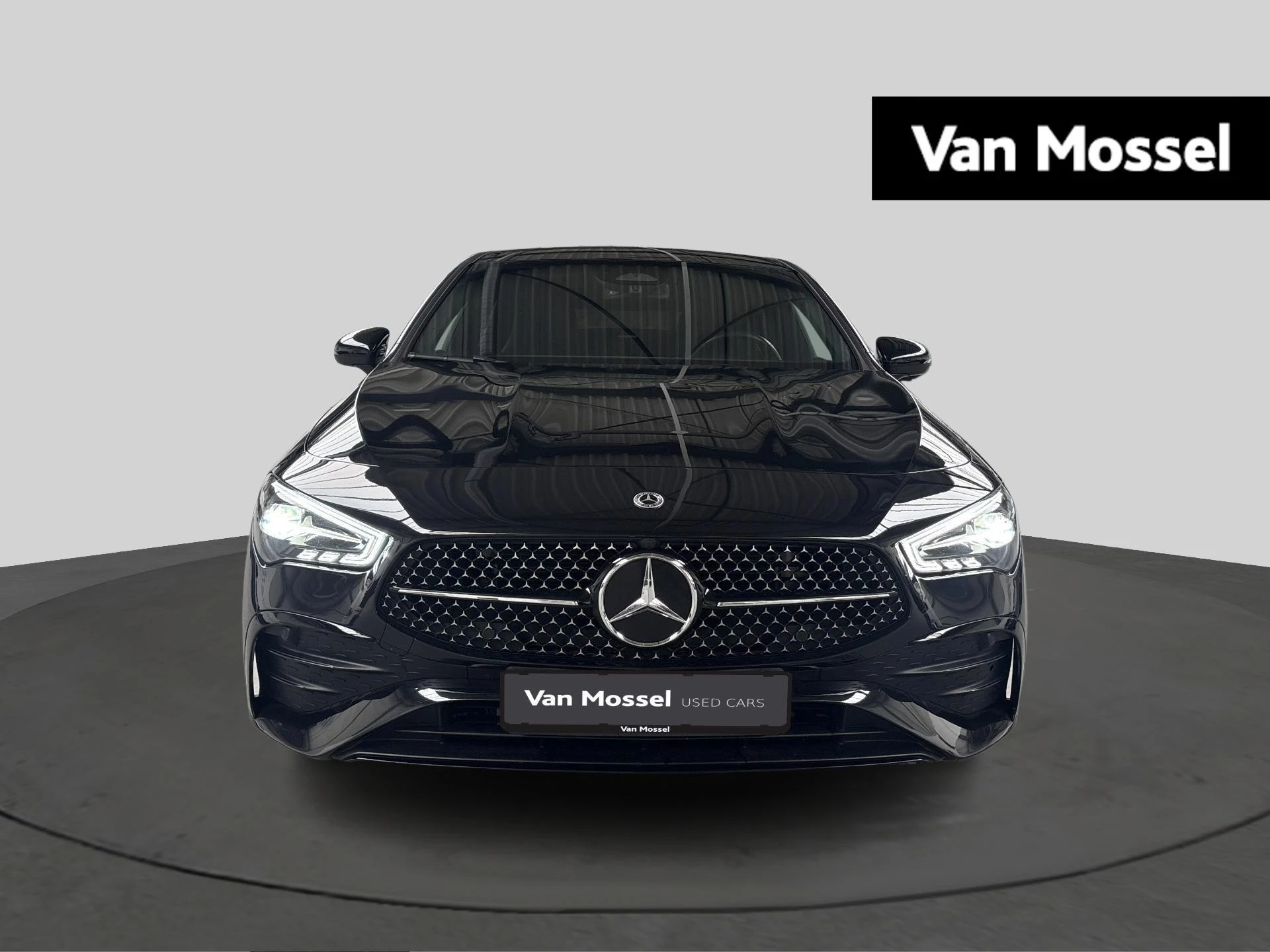 Mercedes-Benz-CLA-image-1